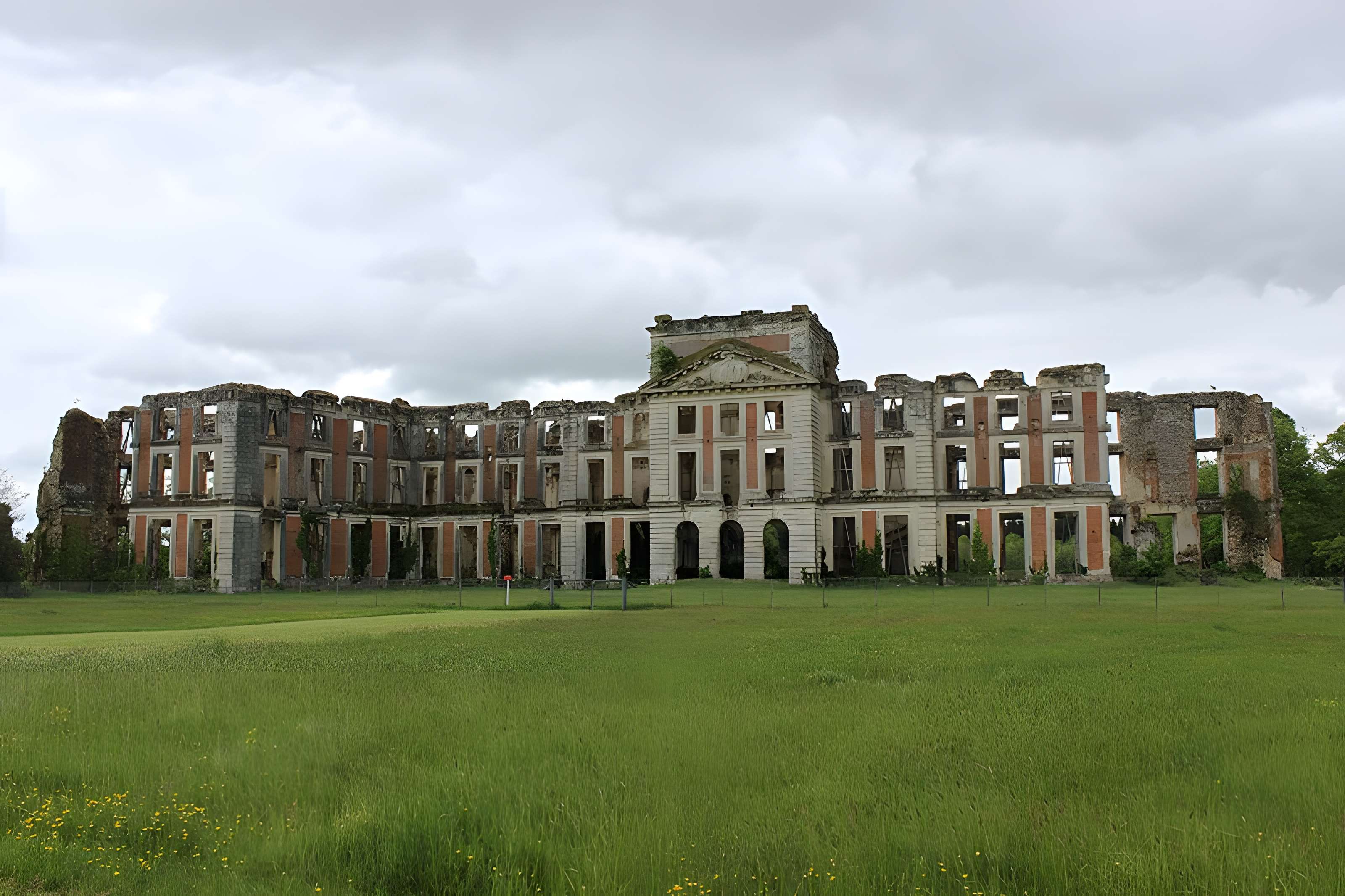 Château de la Ferté-Vidame