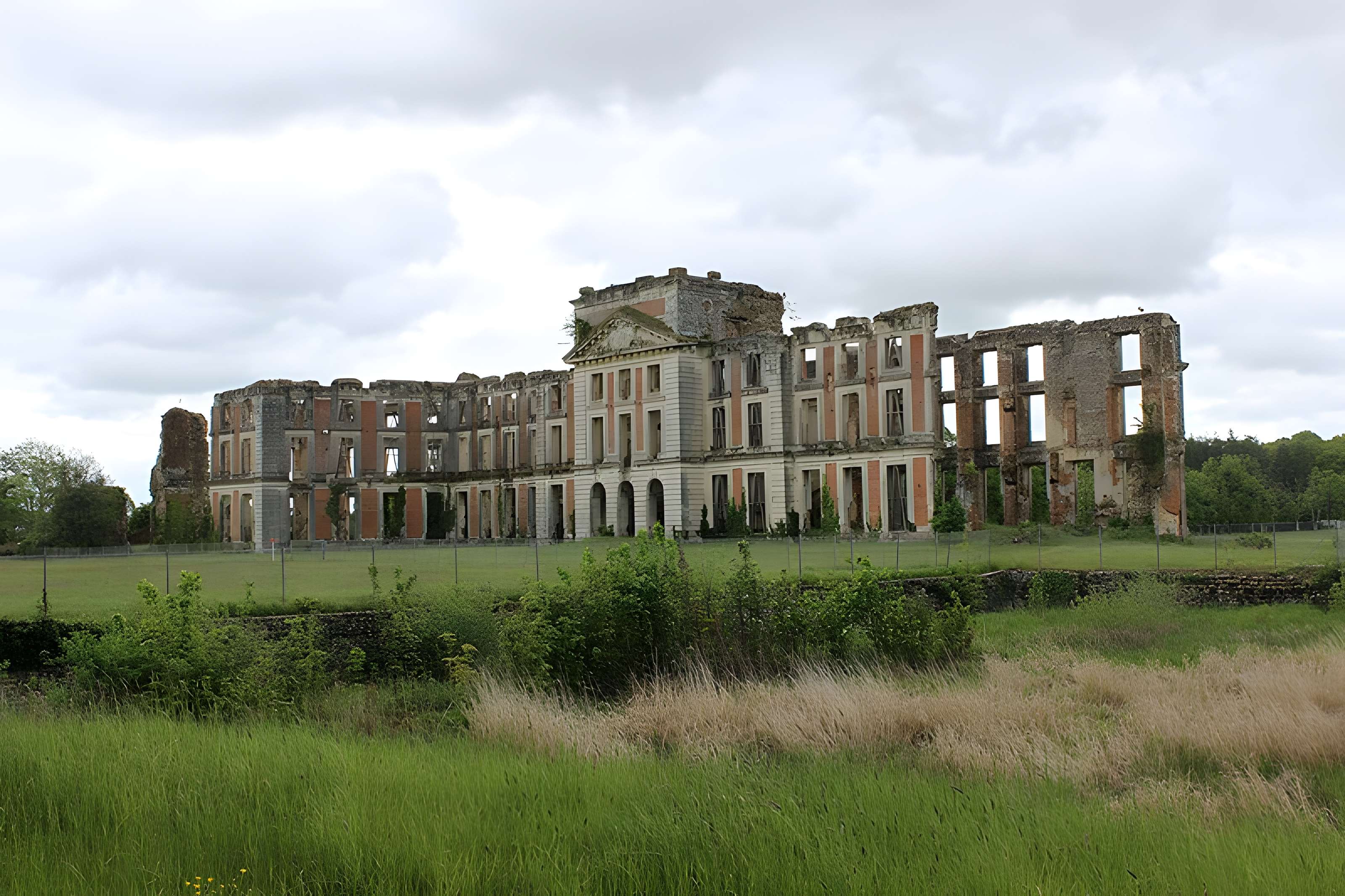 Château de la Ferté-Vidame