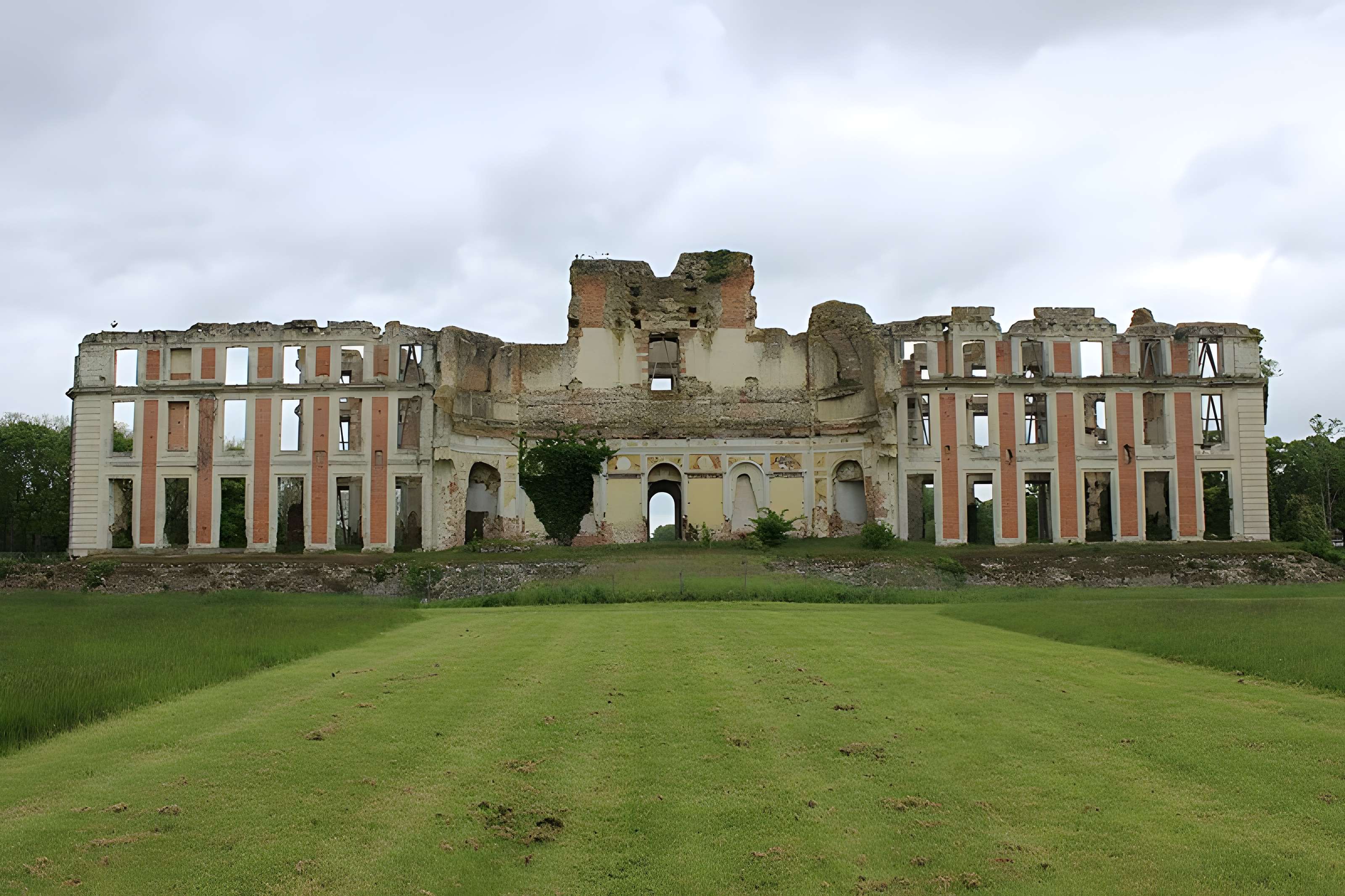 Château de la Ferté-Vidame