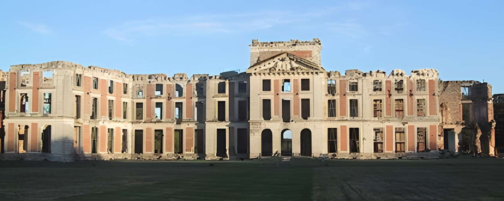 Château de la Ferté-Vidame 