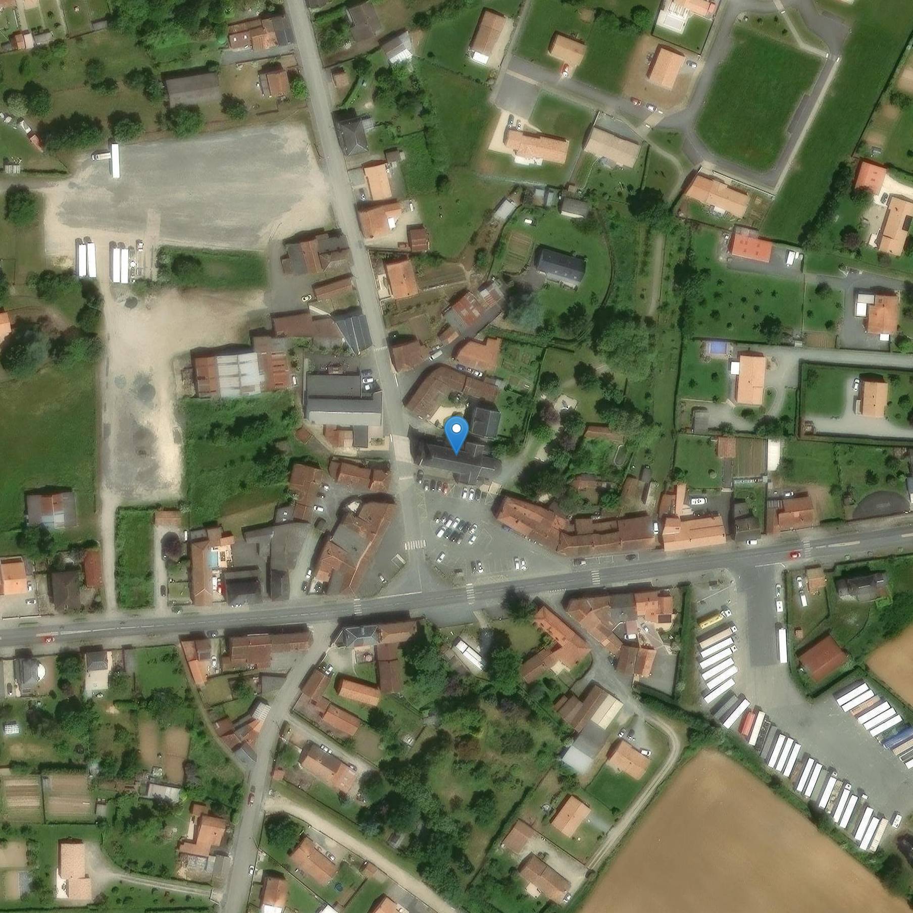 Photo de Saint Vincent de La Ferriere-en-Parthenay Church