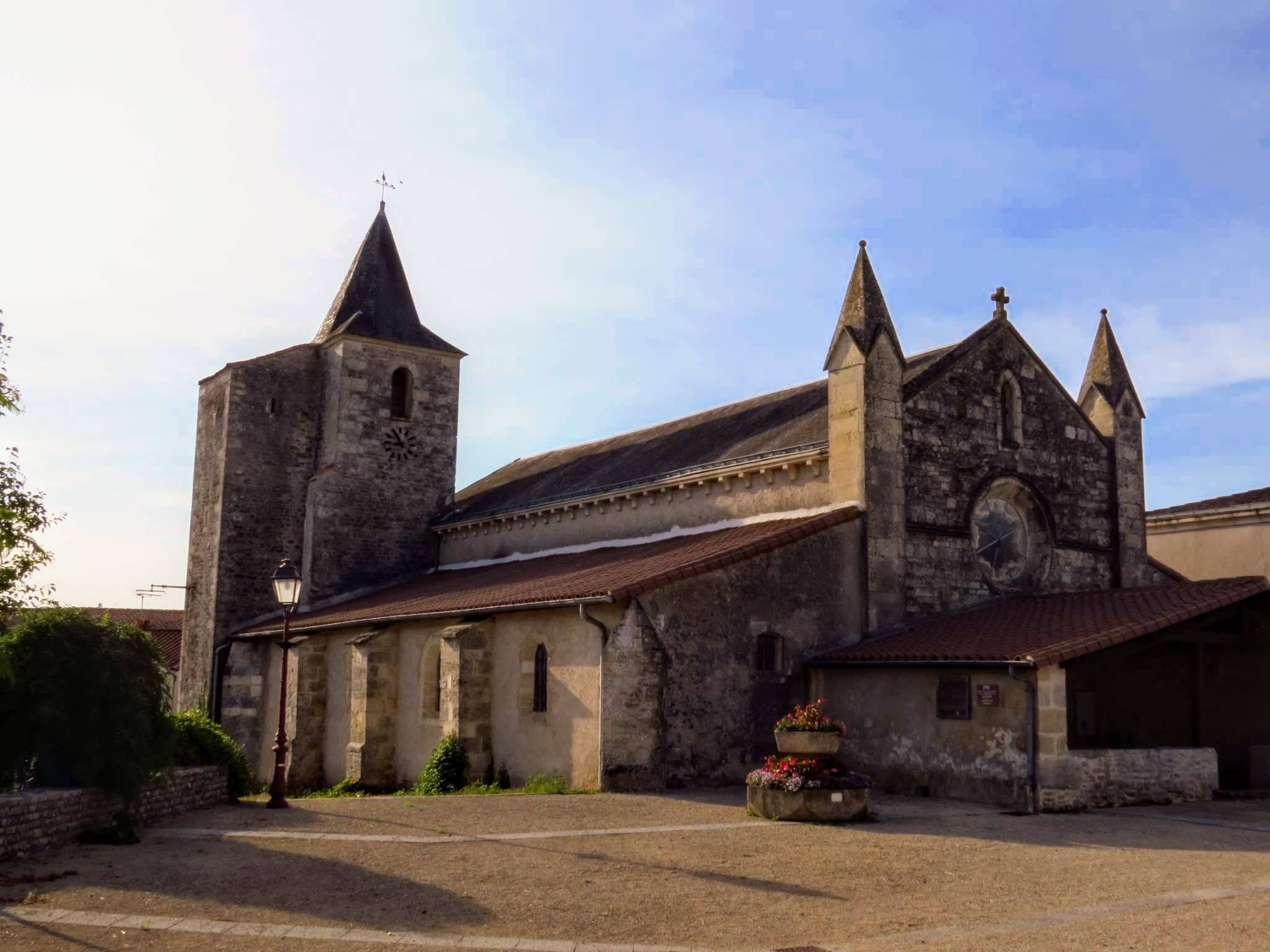 Photo de Église Saint-Pierre de Saivres