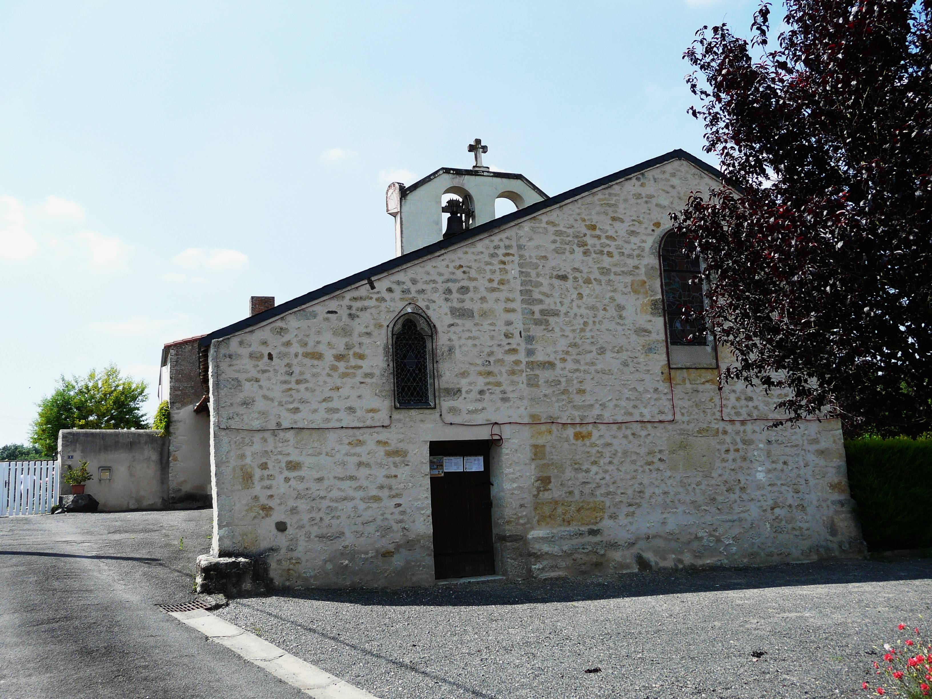 Photo de Église Saint-Pierre de Maulais