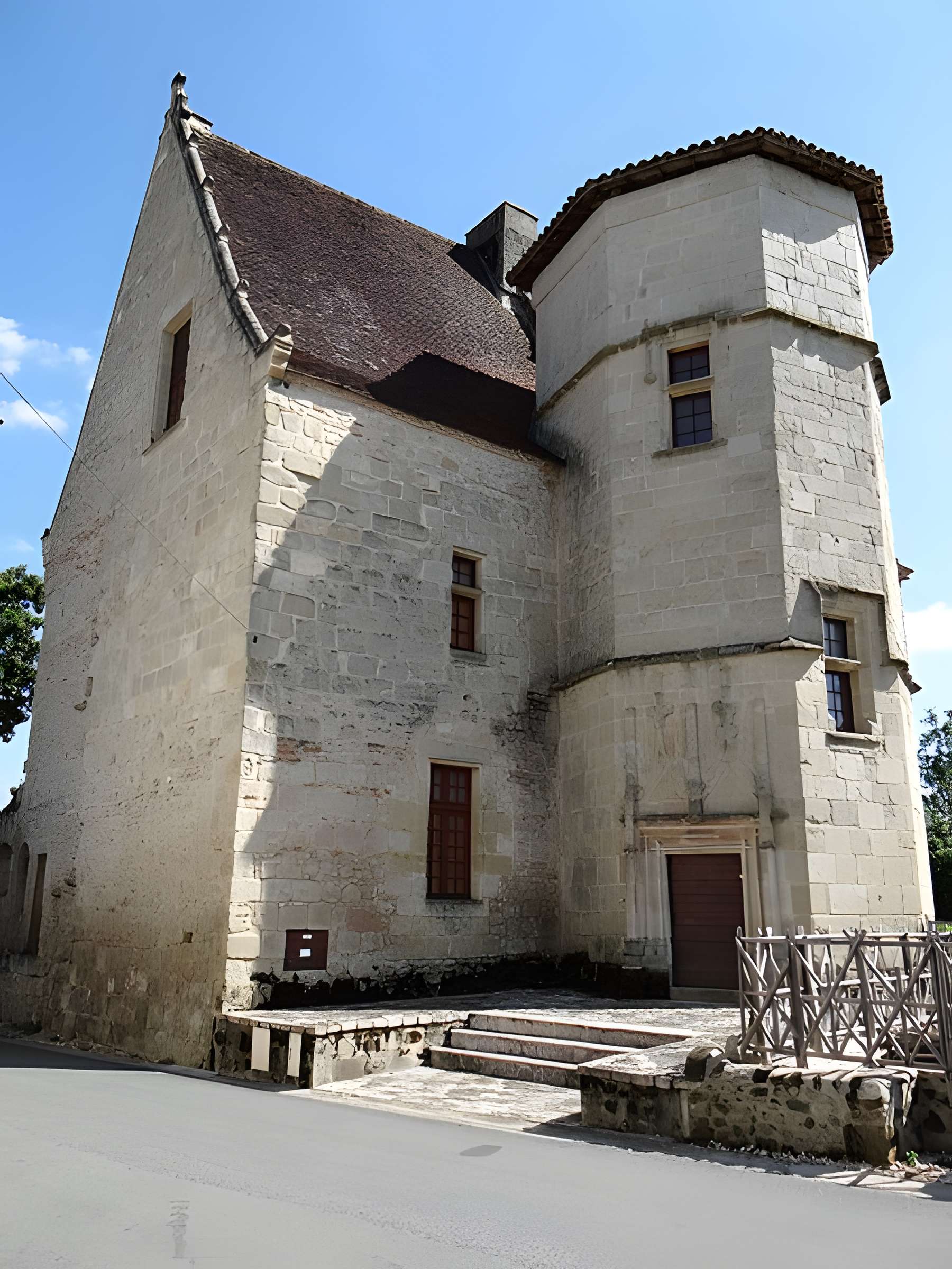 Château de Gontaud-de-Nogaret