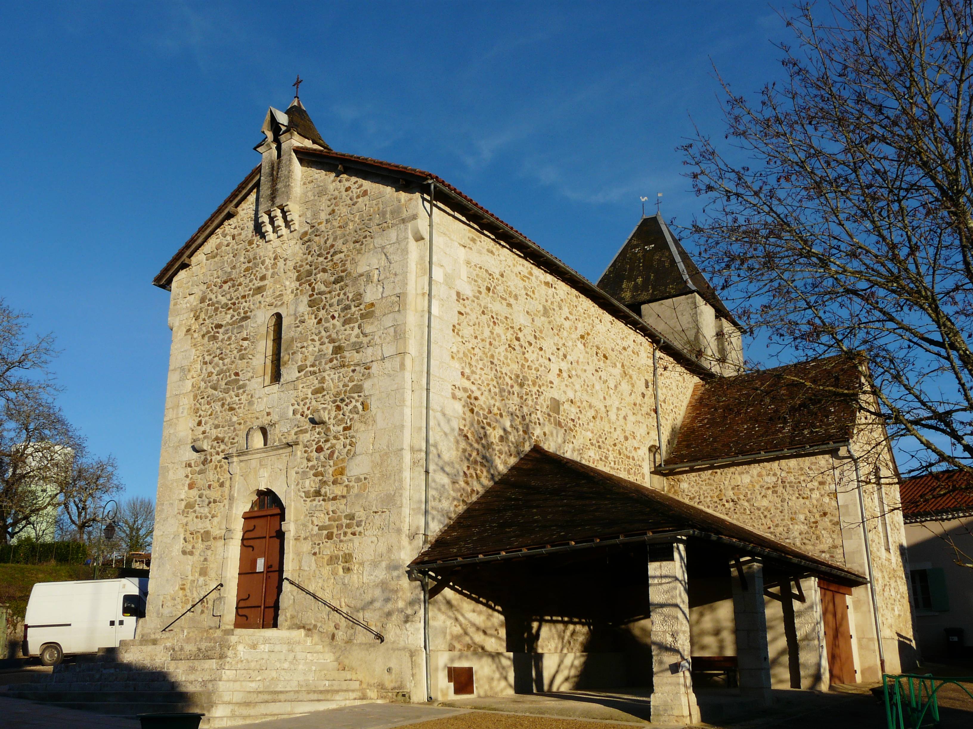 Photo de Church of Saint Martin of Milhac-de-Nontron