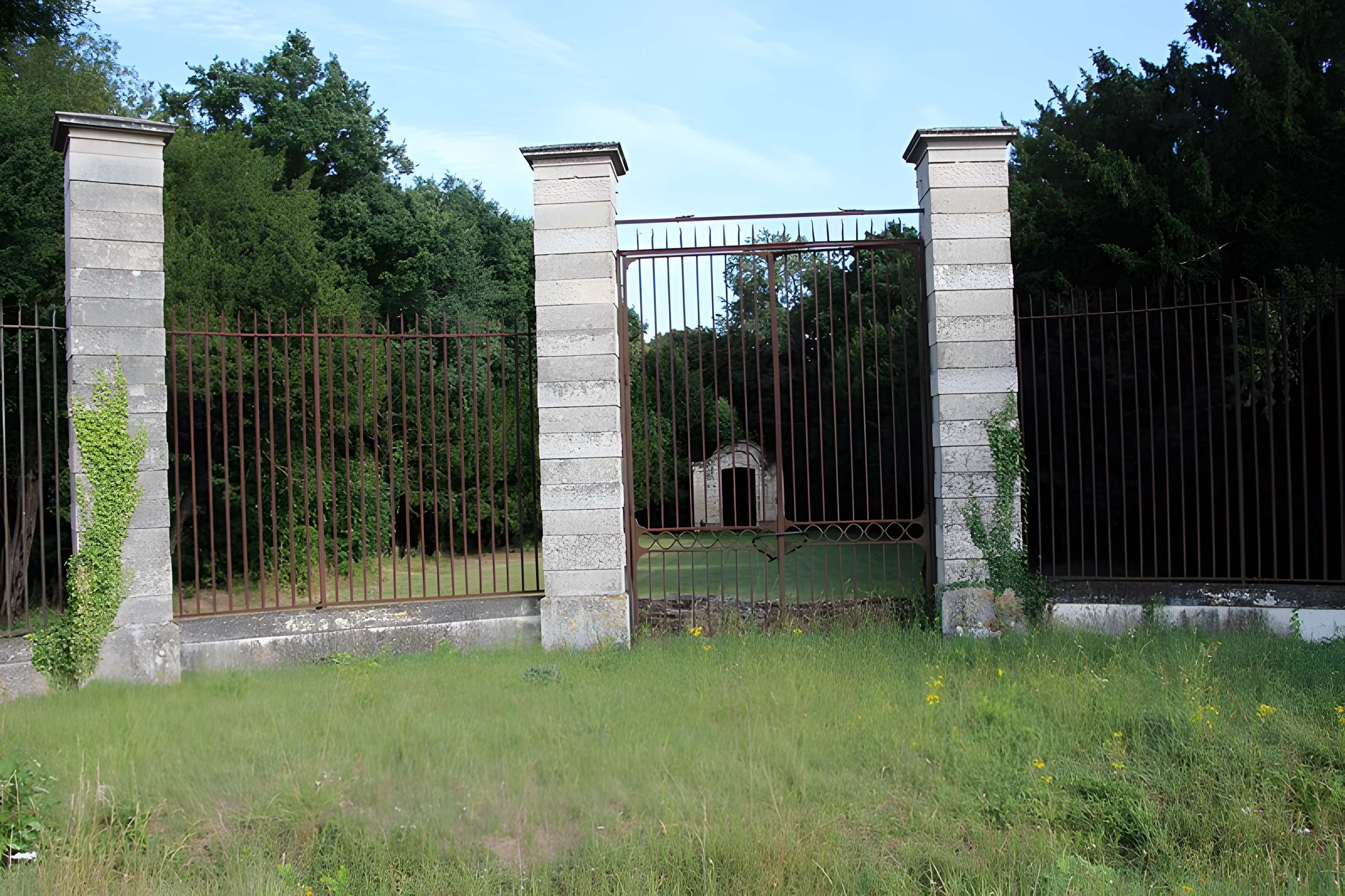 Château de Jeurre et ses fabriques