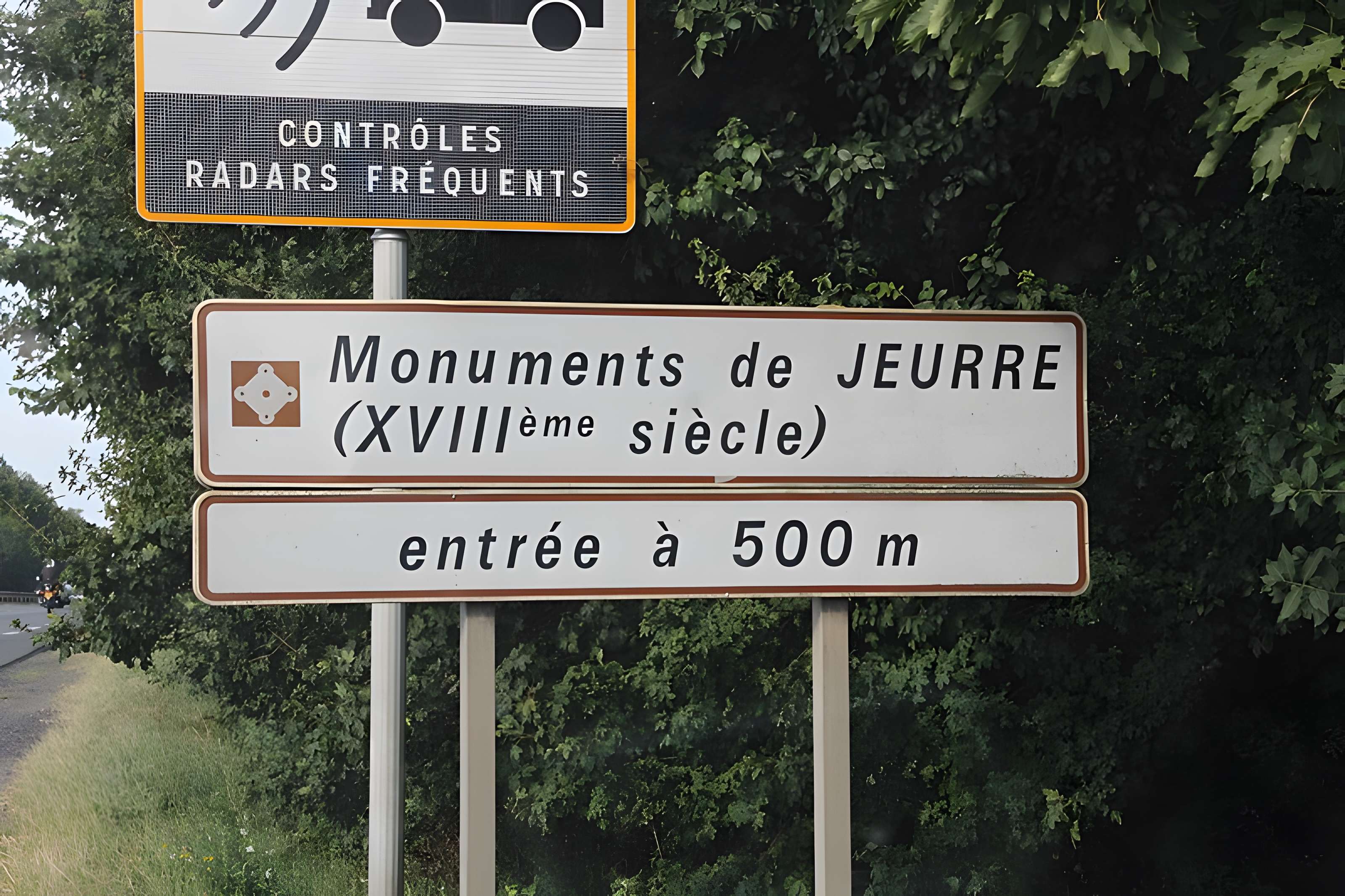 Château de Jeurre et ses fabriques