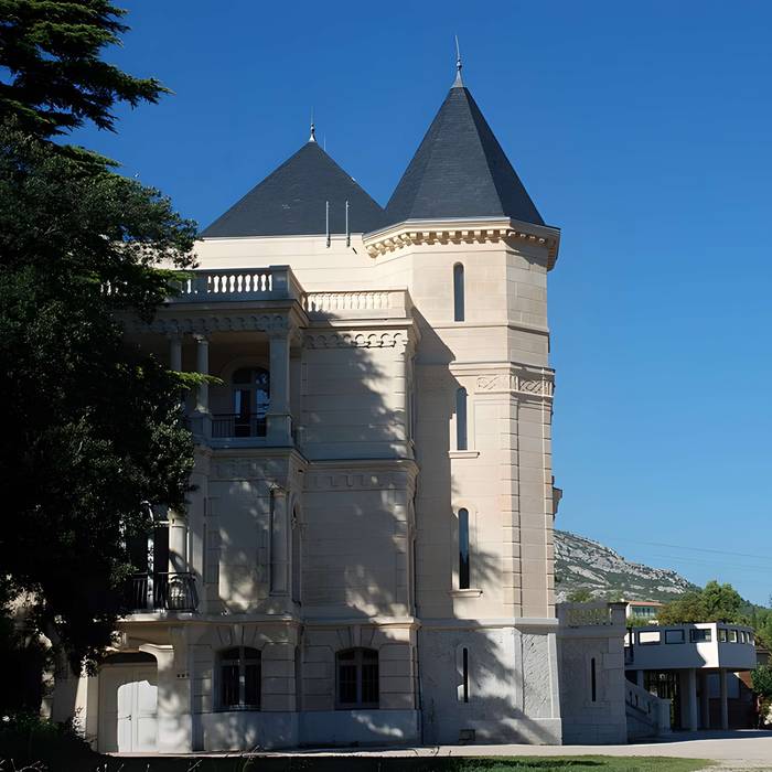 Photo de Château de la Buzine : Musée du cinéma méditerranéen