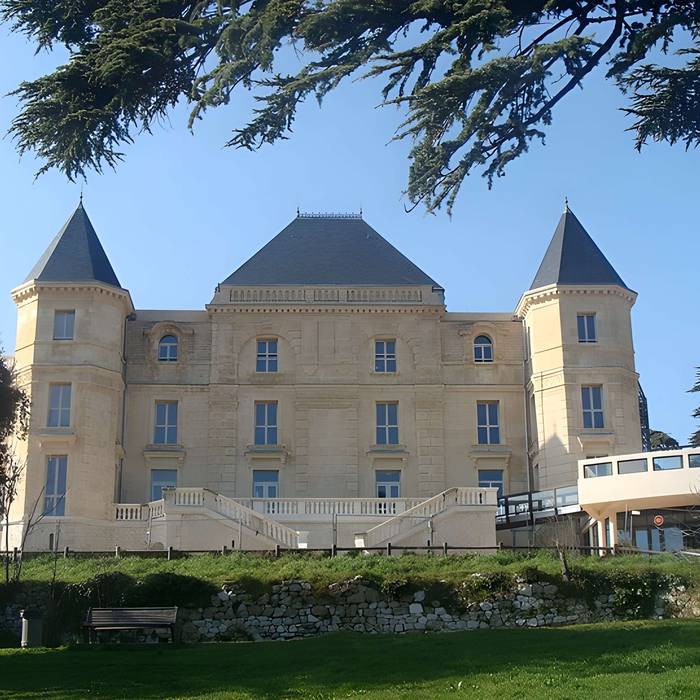 Photo de Château de la Buzine : Musée du cinéma méditerranéen