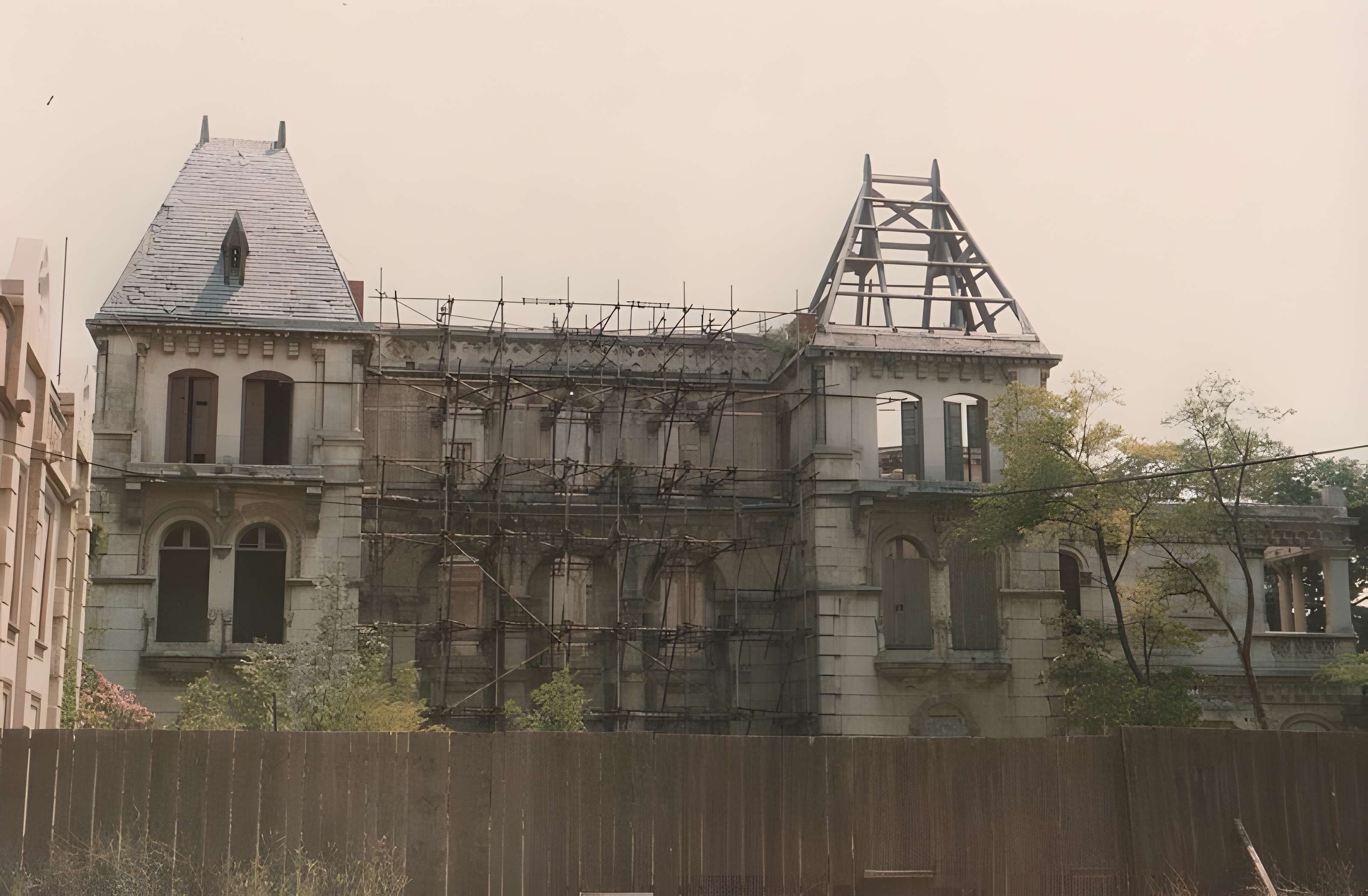 Château de la Buzine : Musée du cinéma méditerranéen