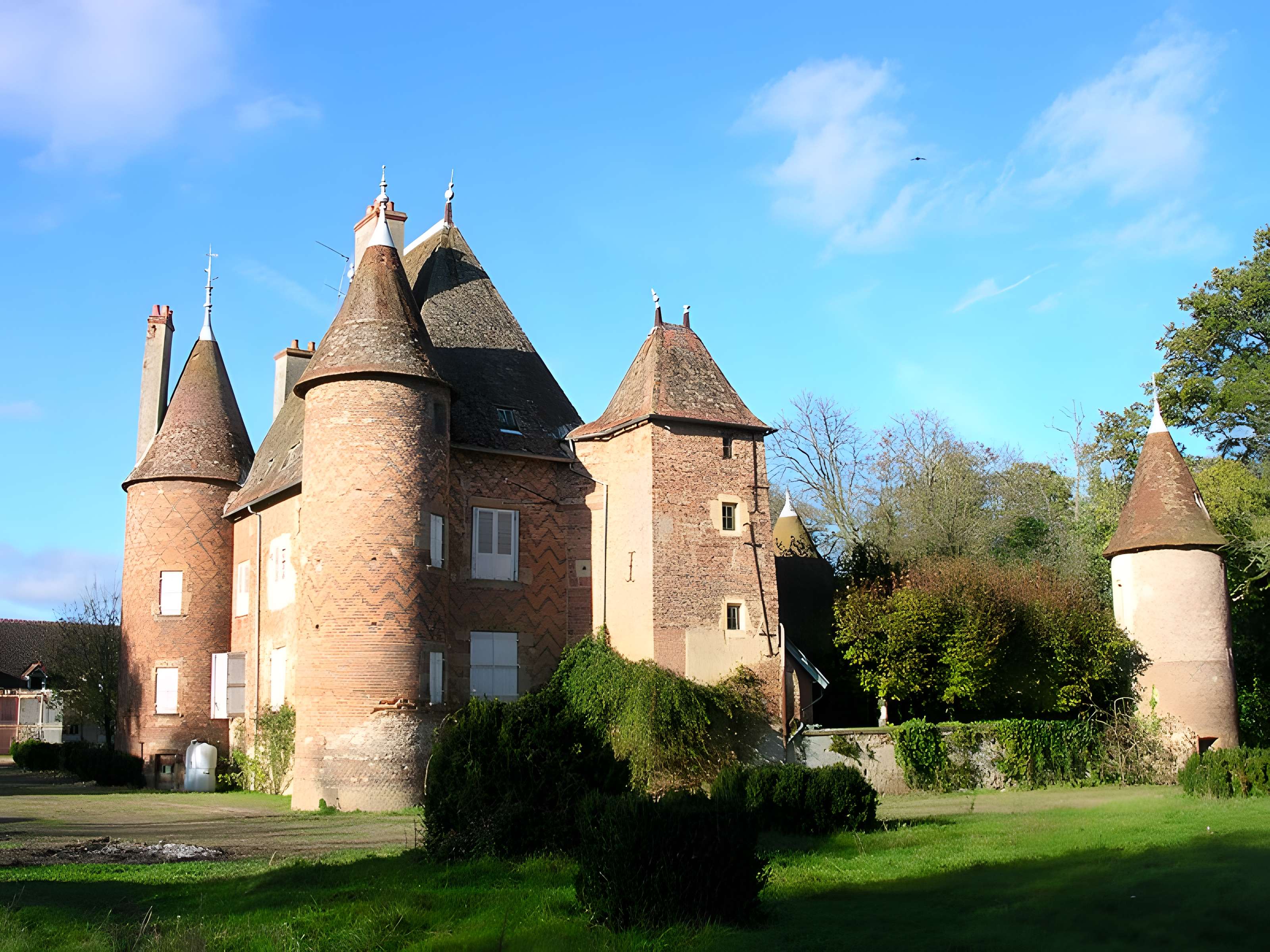 Château de la Cour-en-Chapeau