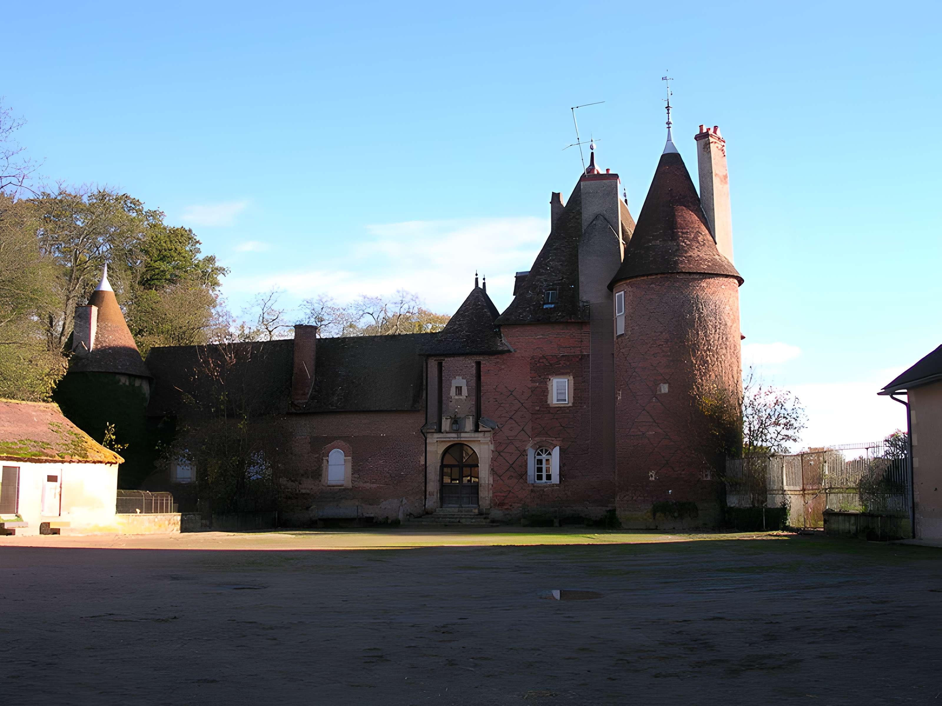 Château de la Cour-en-Chapeau