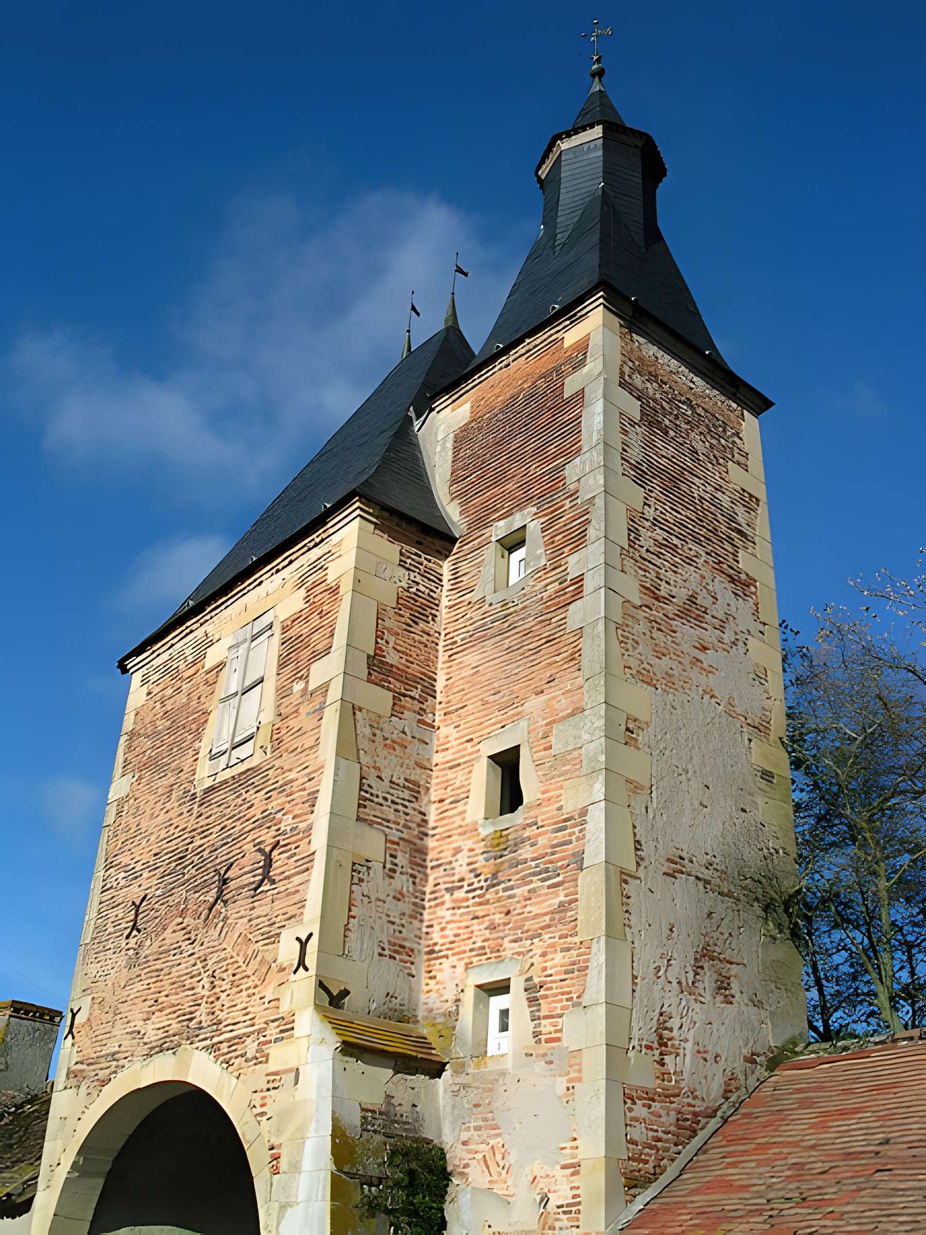 Château de la Cour-en-Chapeau