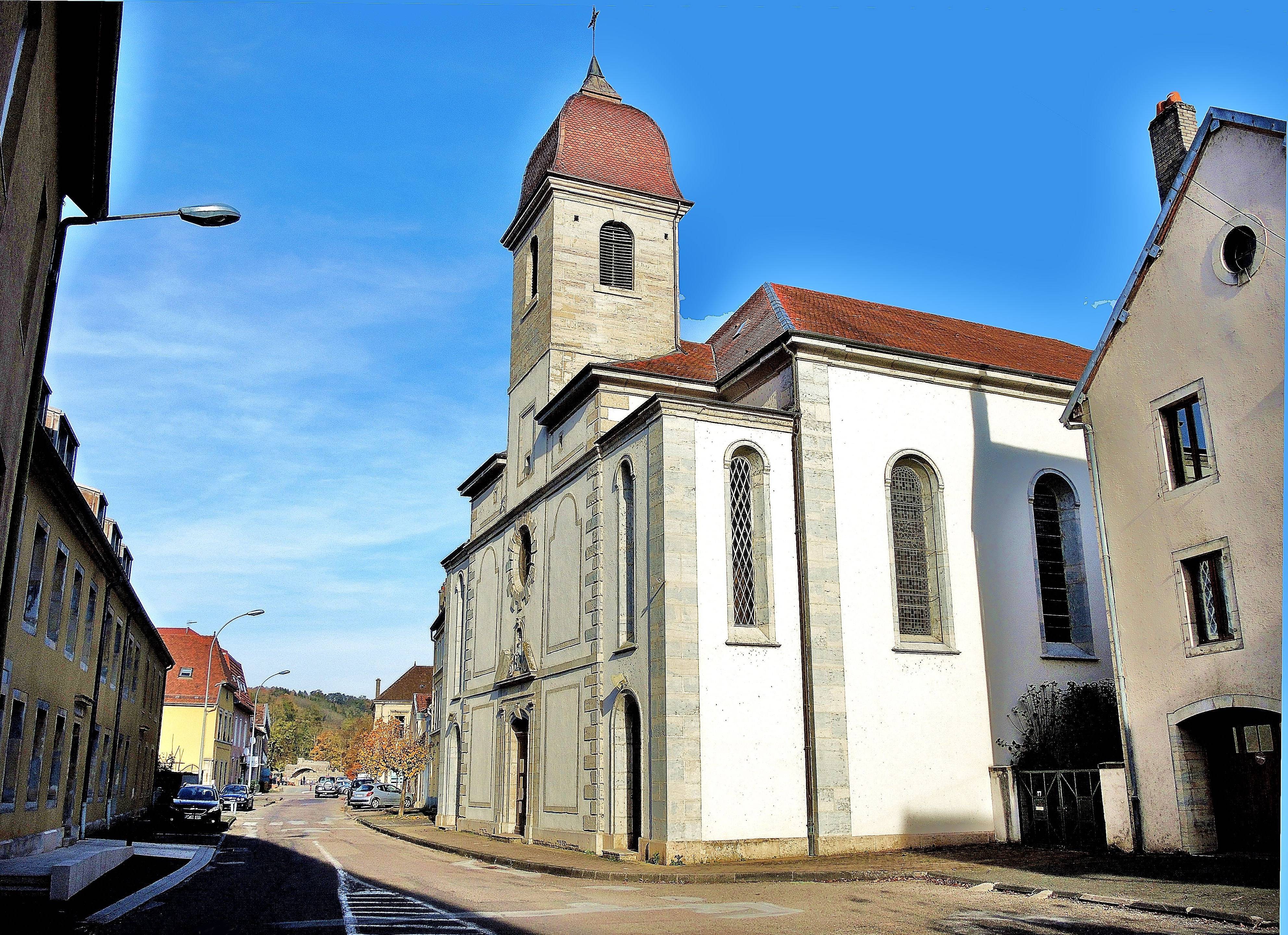 Photo de Église de la Nativité-de-Notre-Dame de l'Isle-sur-le-Doubs