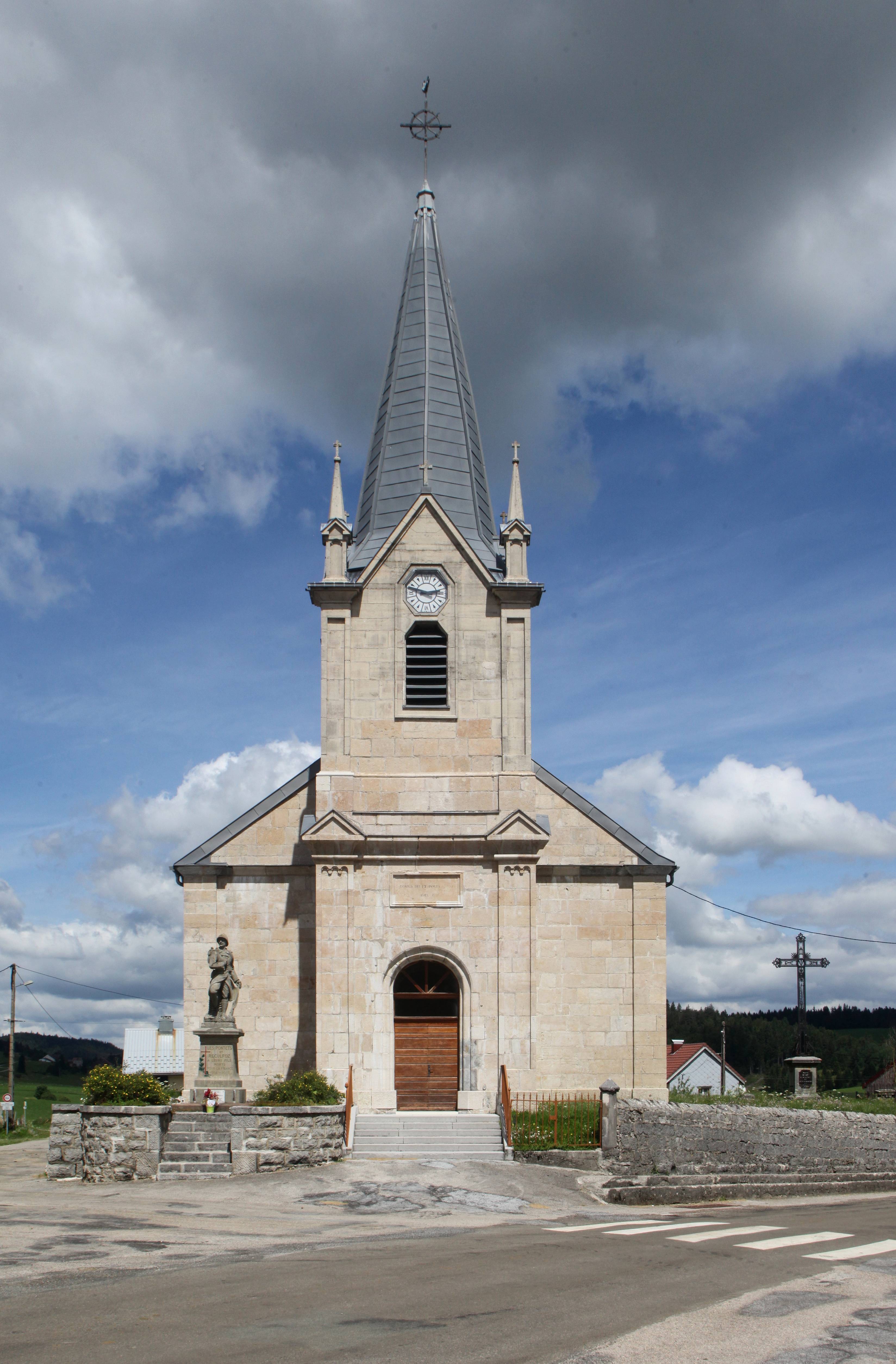 Photo de Iglesia de la Visitación-de-Notre-Dame des Pontets