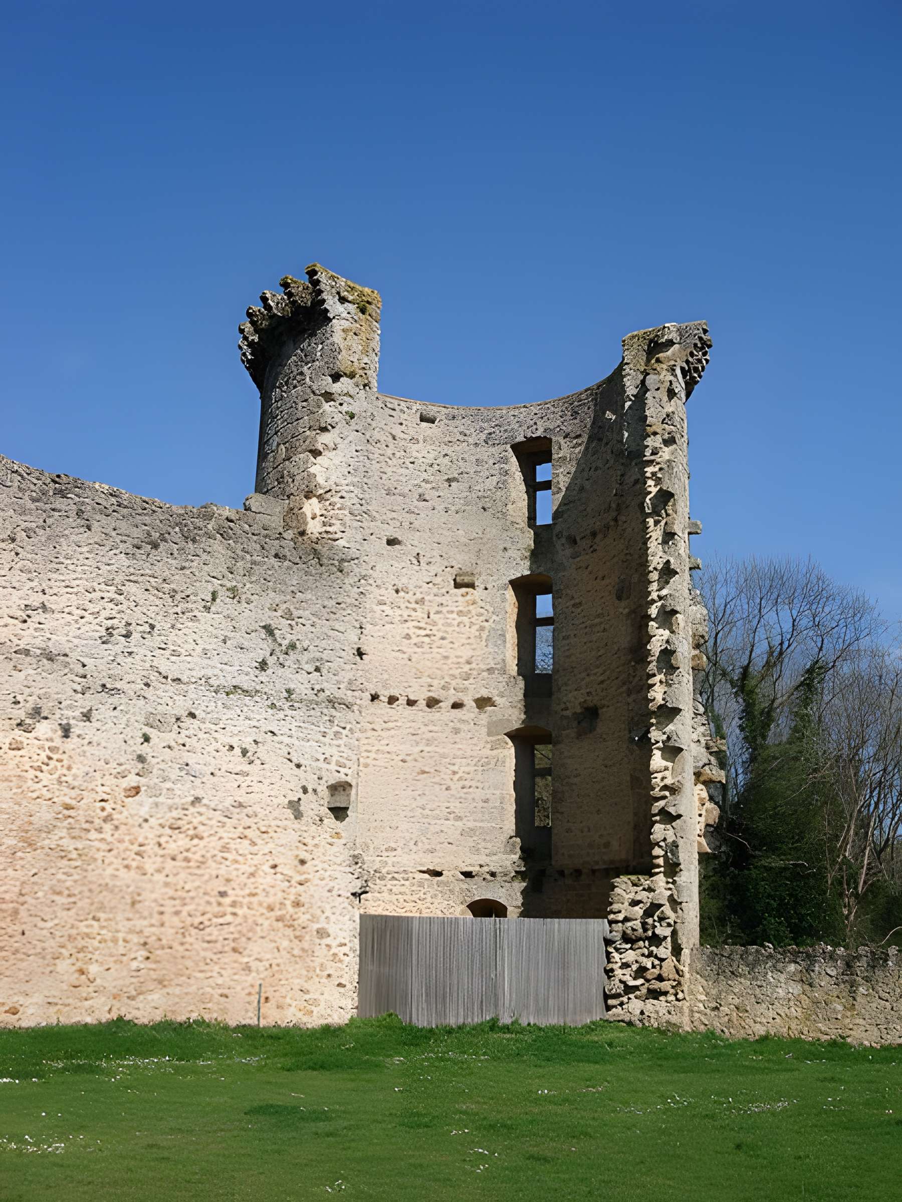 Château de la Madeleine à Chevreuse