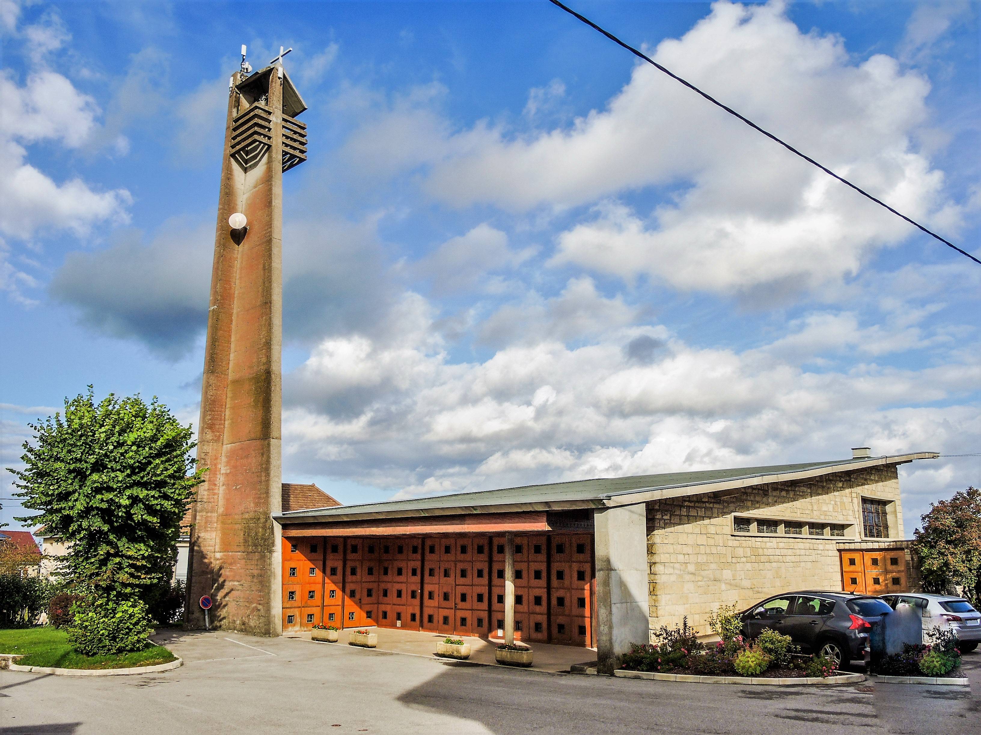 Photo de Saint-Léger d'Écot チャーチ