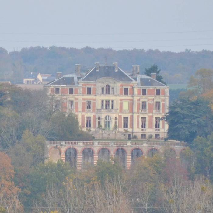 Photo de シャトー・デ・ラ・マドレーヌ・ディット・パラス・ブリュウ