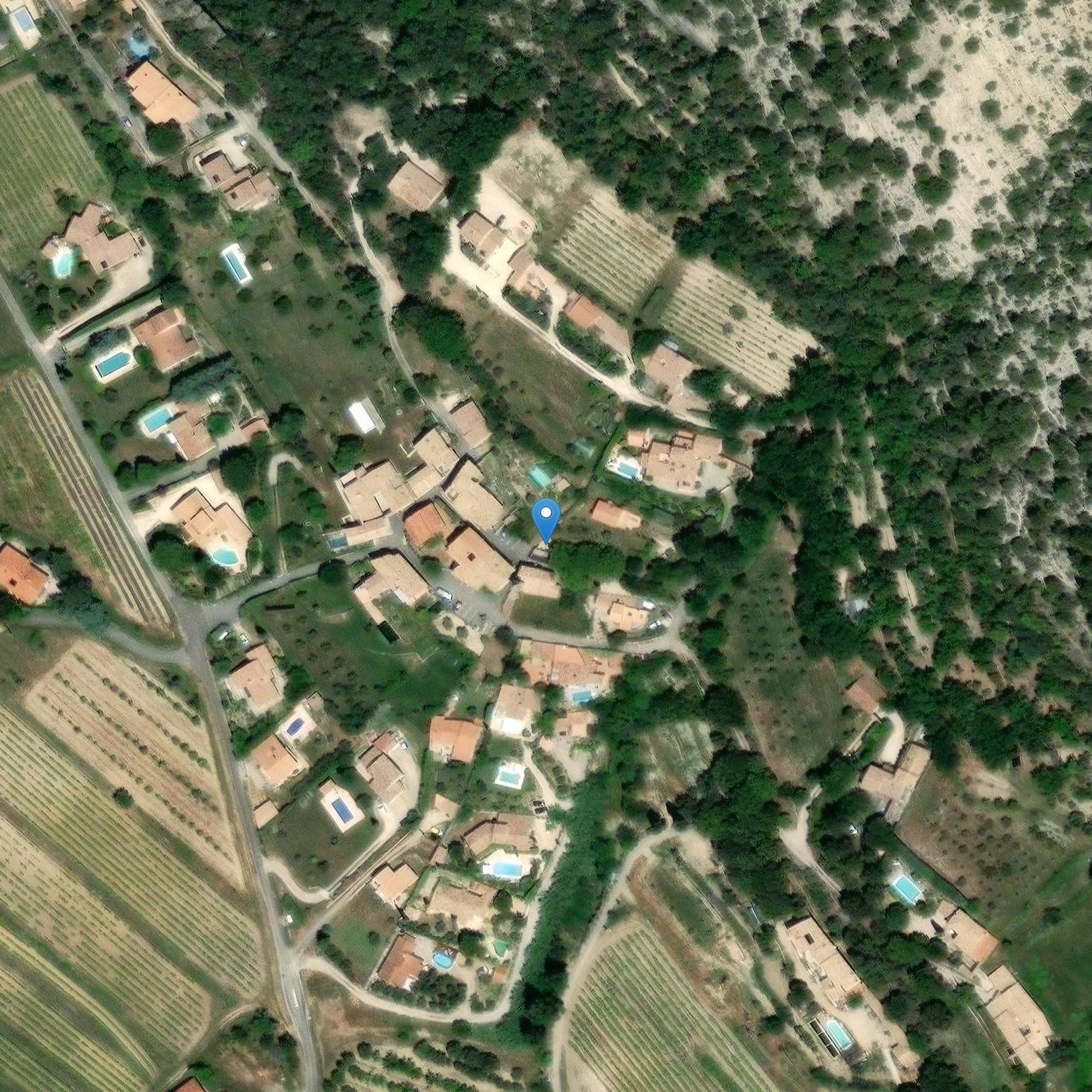 Photo de Iglesia de San Miguel de Novezan