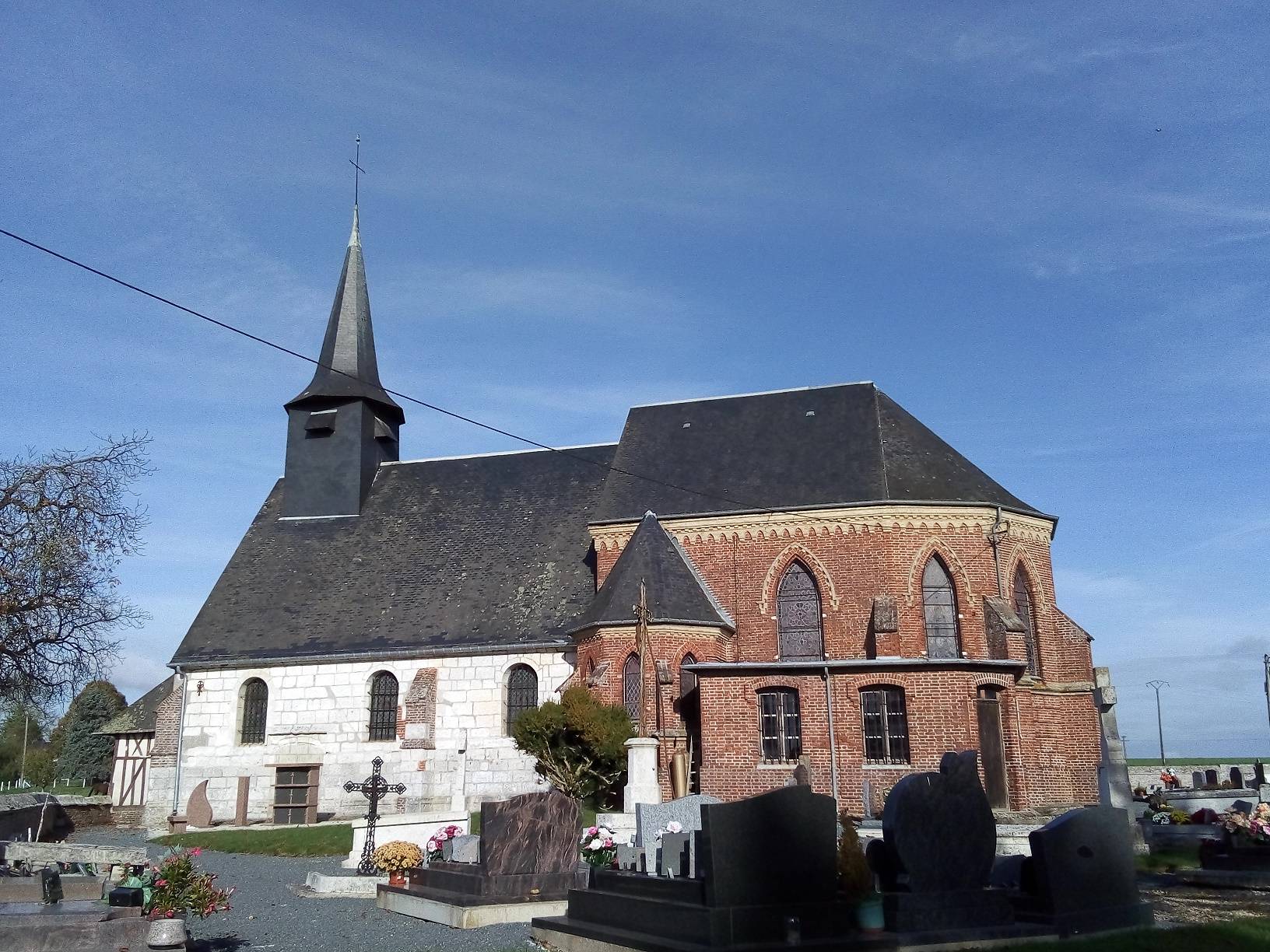 Photo de Saint Aubin of Saint Michel de Bosnormand kerk