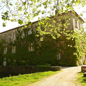 Château de Lascours à Laudun-lArdoise