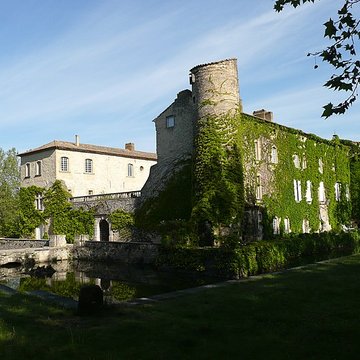 Château de Lascours à Laudun-lArdoise