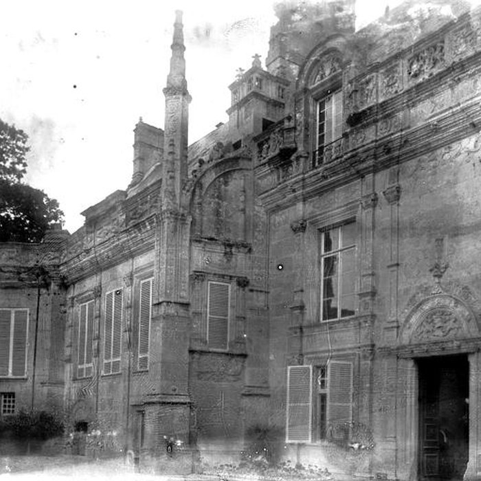 Photo de Château et ses dépendances