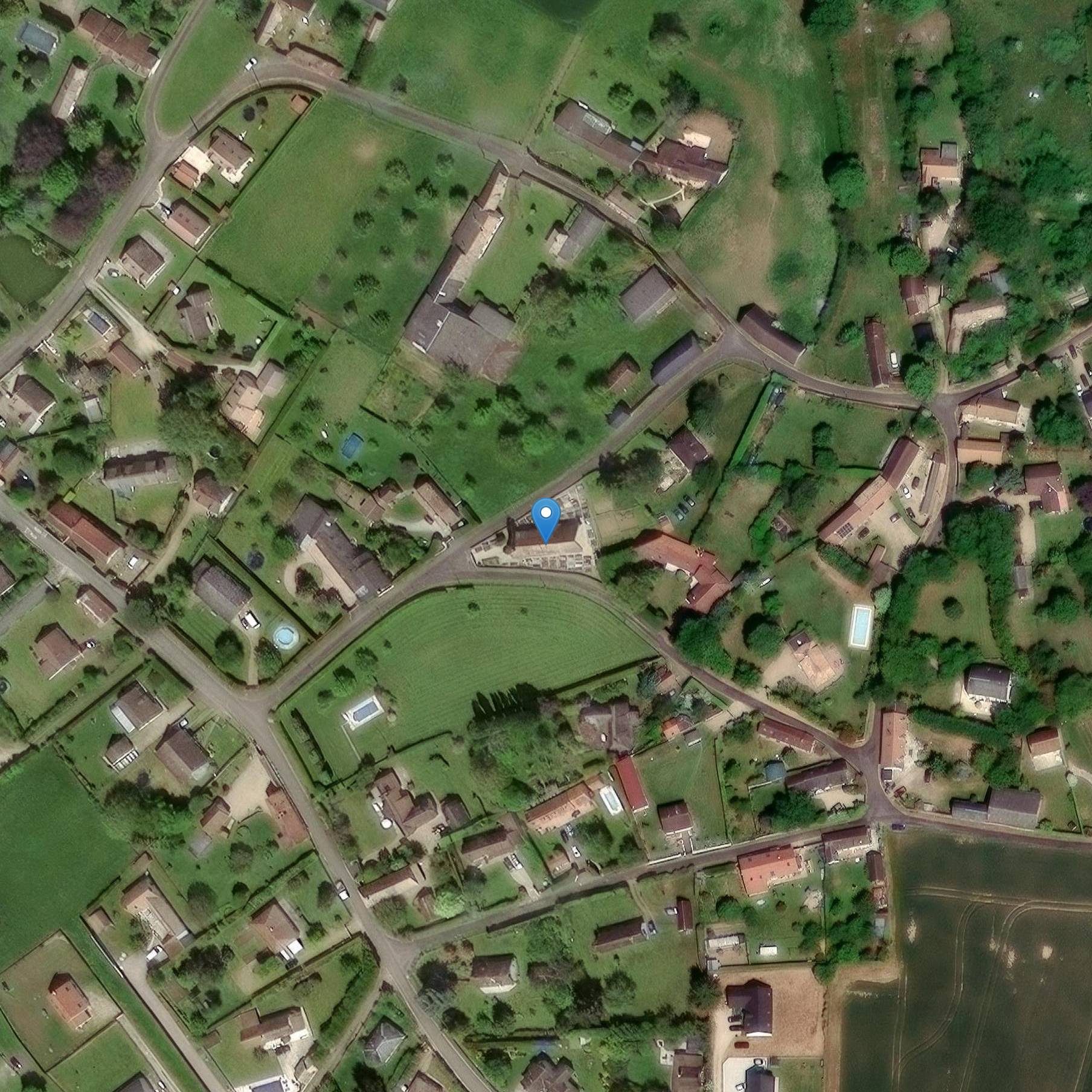 Photo de Iglesia de Saint-Jacques llamada Saint-Jacques-de-Compostelle de La Boissière