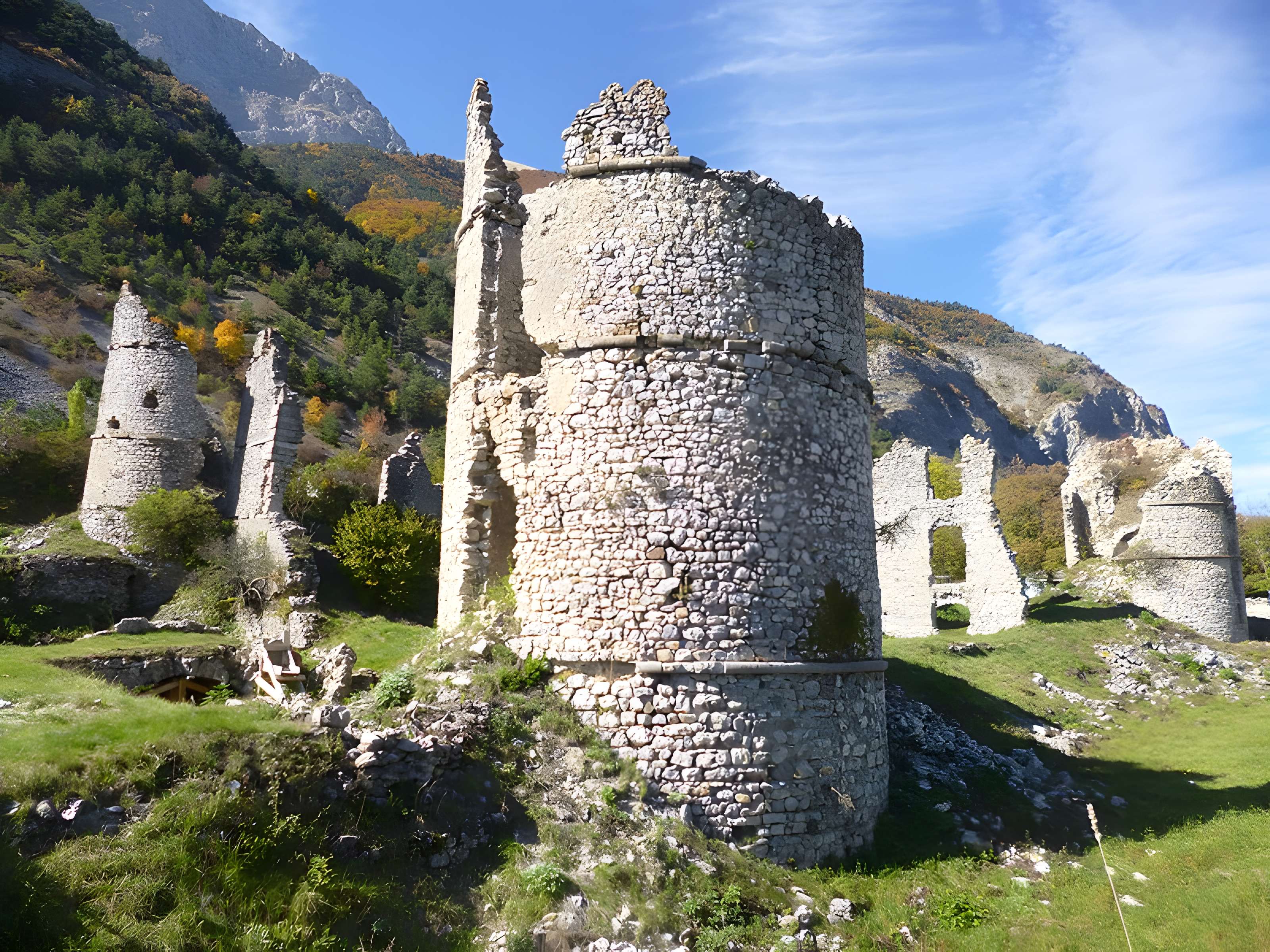 Château de Lesdiguières (ruines du)
