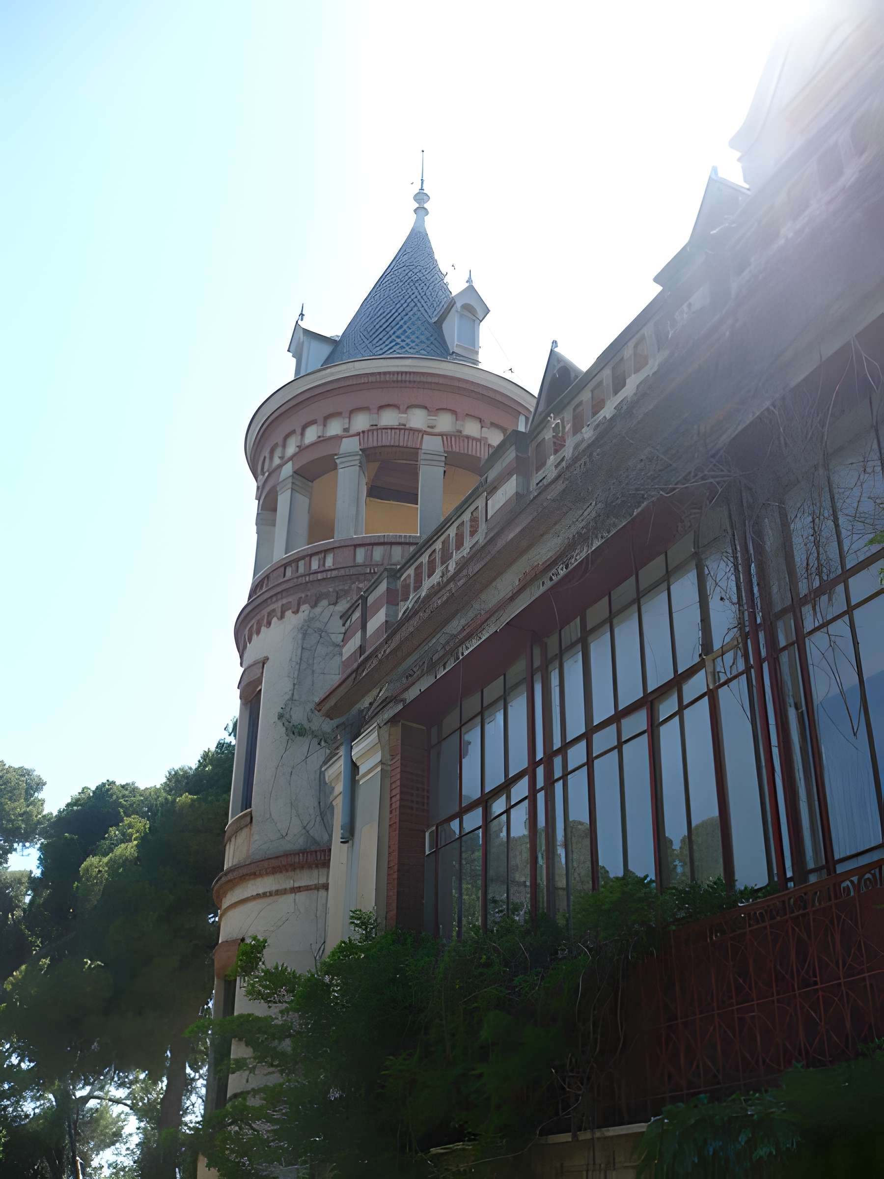 Château de l'Esparrou