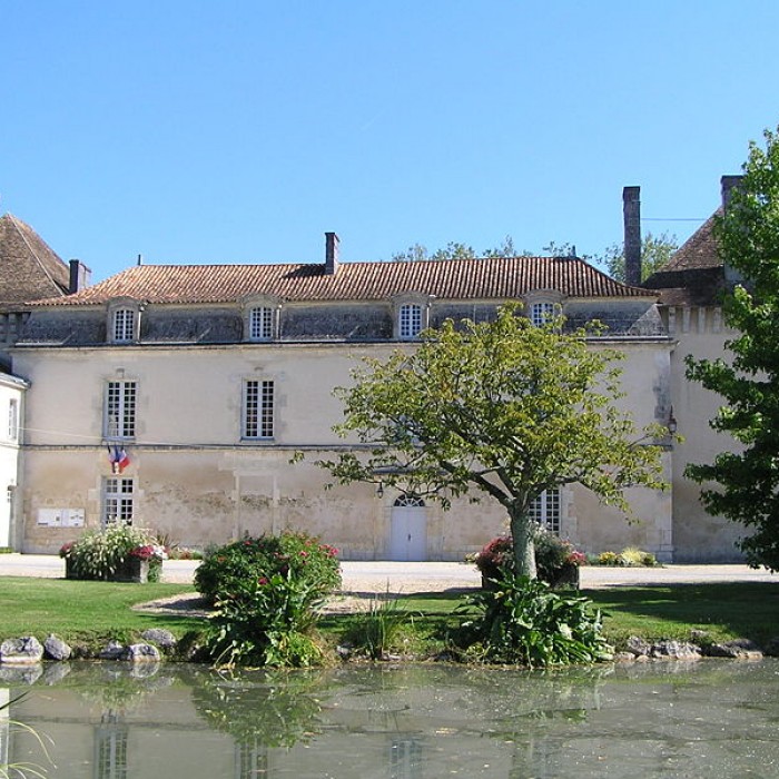 Photo de Château de Lignières à Lignières-Sonneville
