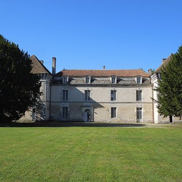 Château de Lignières à Lignières-Sonneville