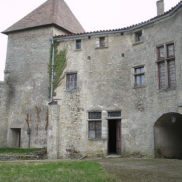 Château de La Roche à Chaptuzat
