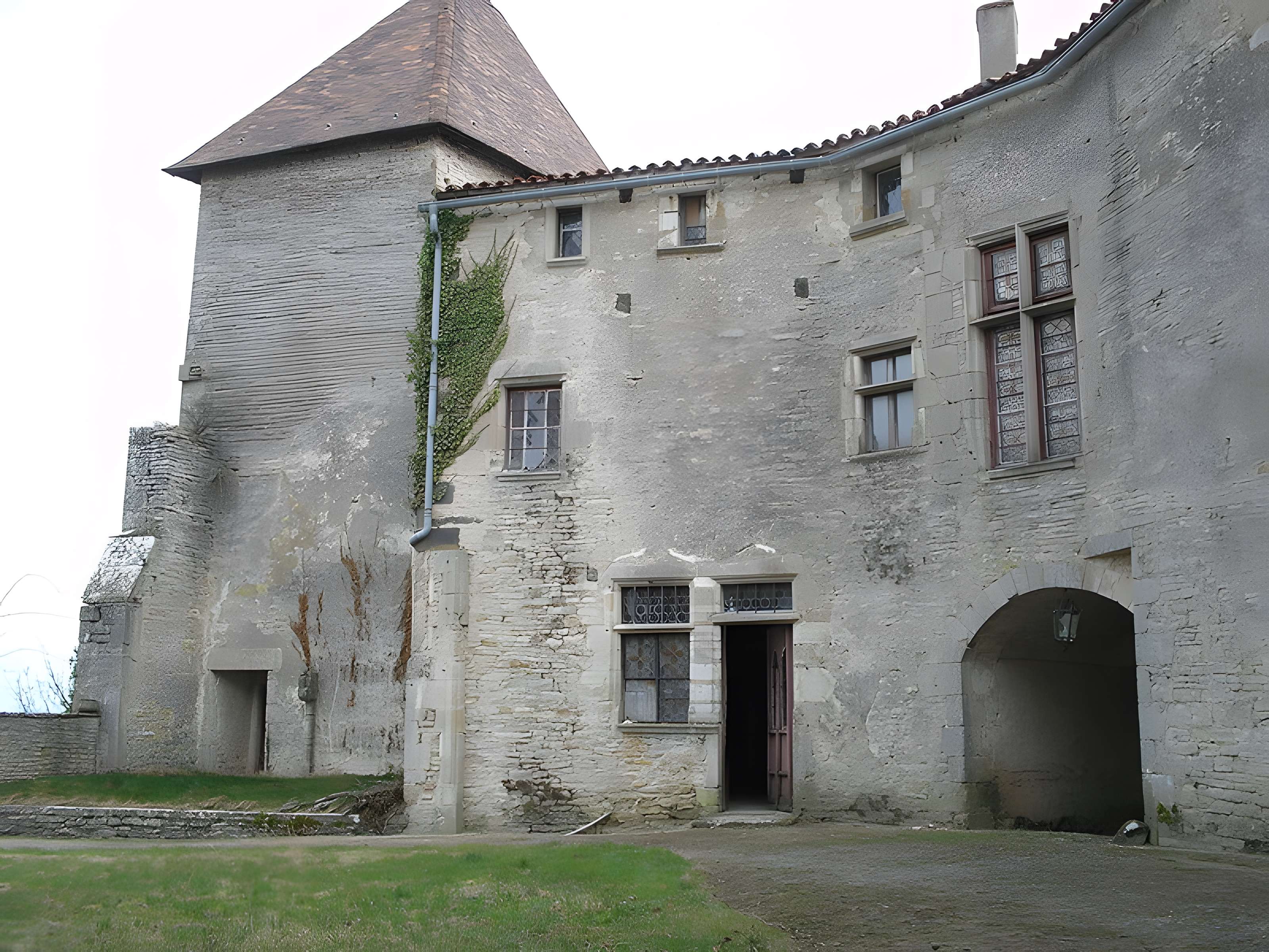 Château de La Roche à Chaptuzat