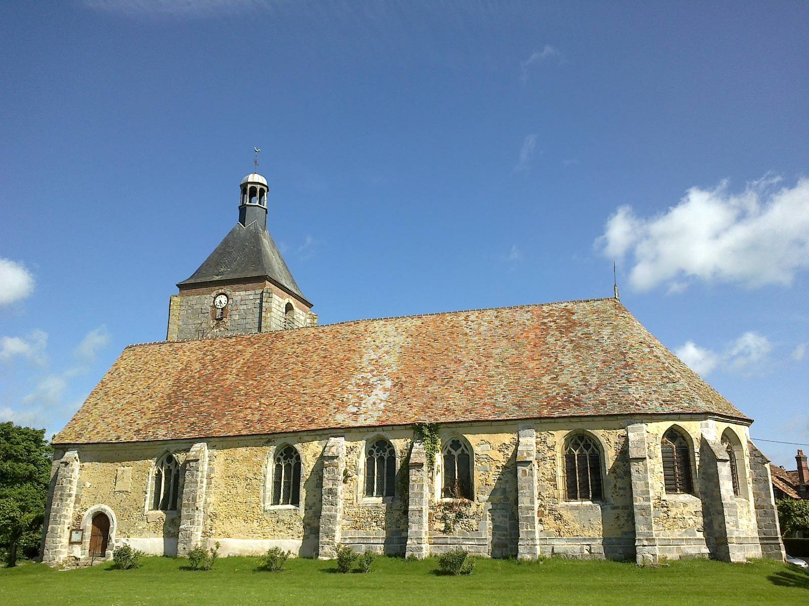 Photo de 圣雷米德普鲁瓦斯教堂