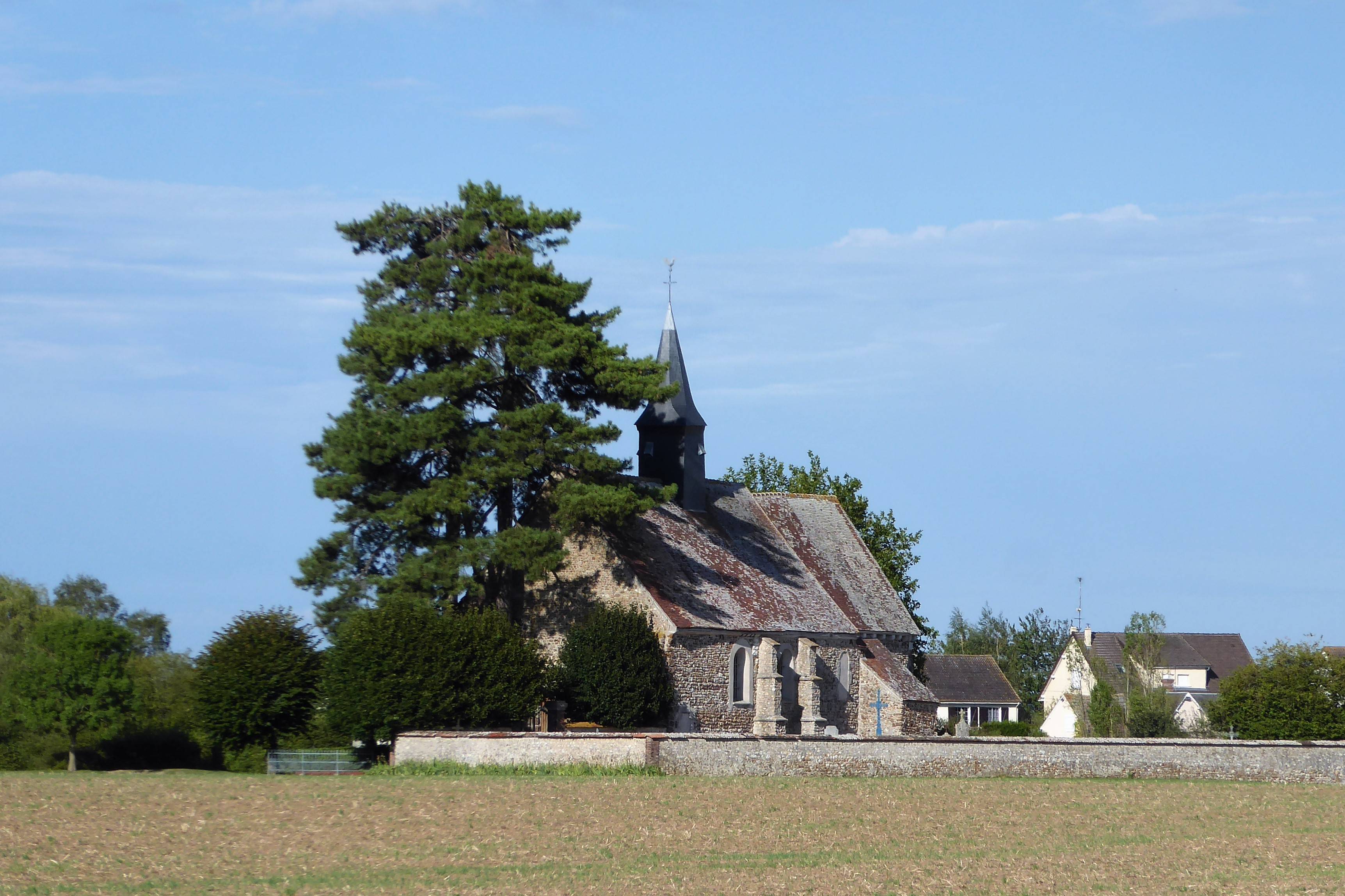 Photo de Kirche Saint-Just-et-Sainte-Anne de Fresnay-le-Gilmert