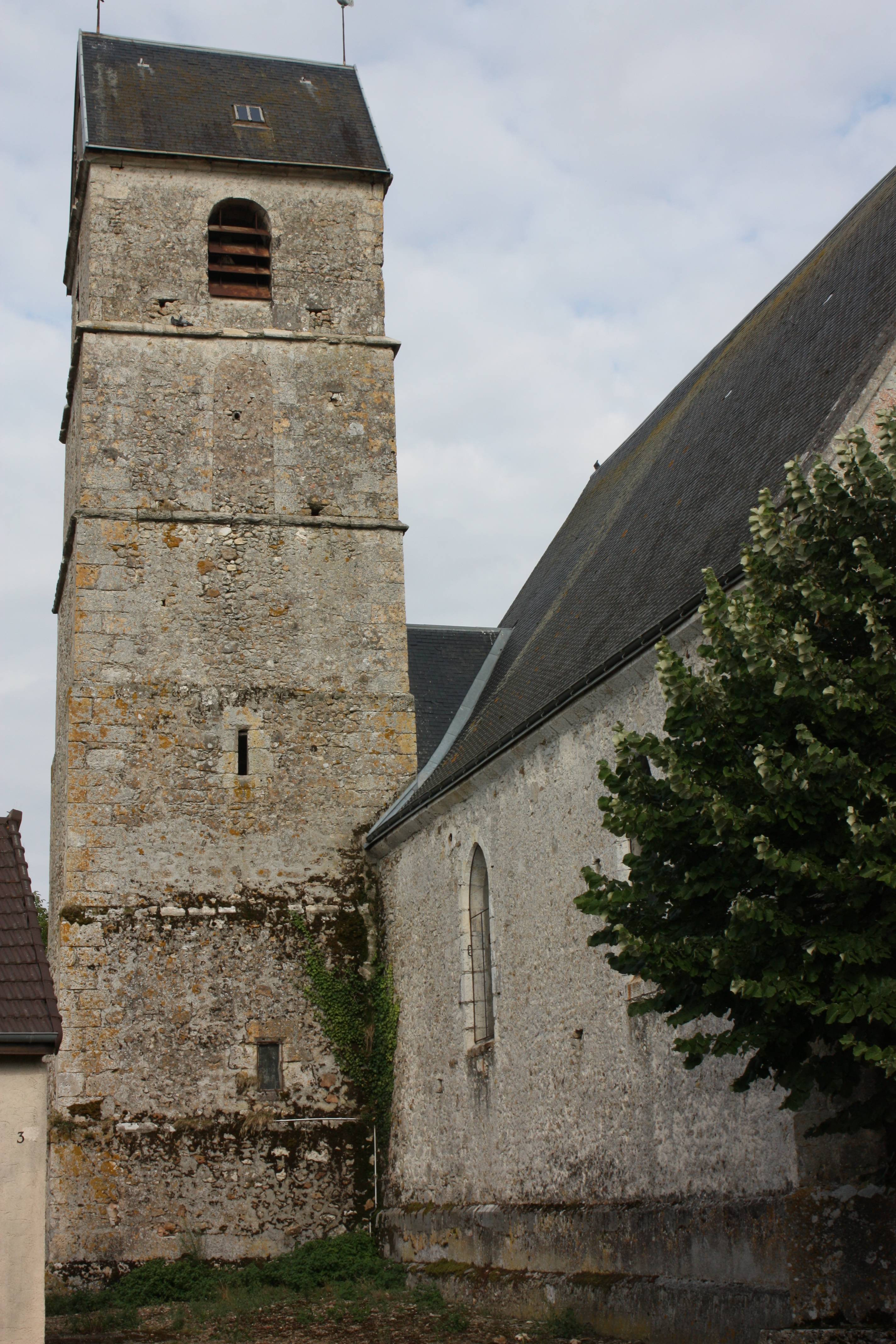 Photo de Saint Lubin d'Umpeau Church