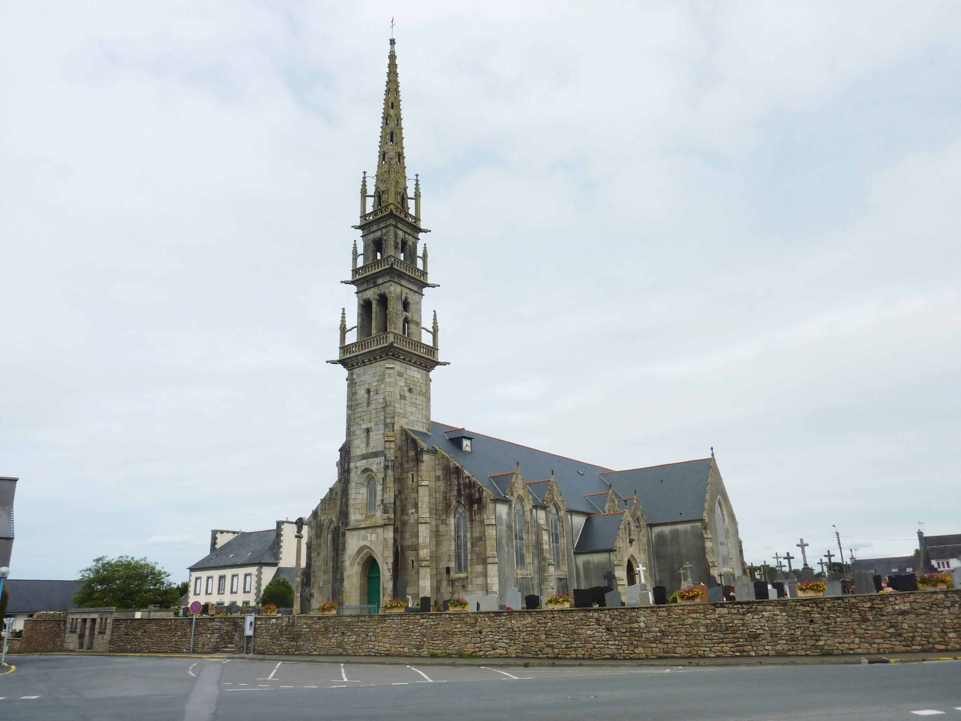 Photo de Église Saint-Yves de Ploudaniel