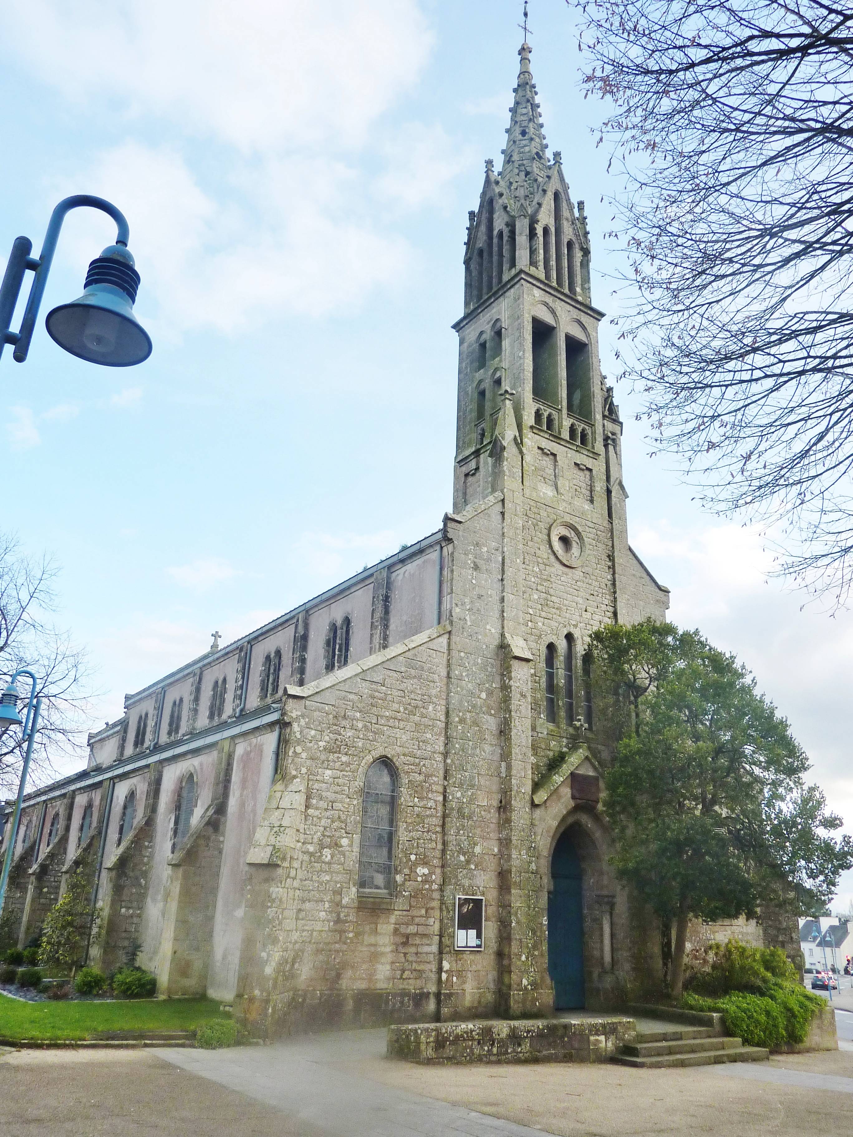 Photo de Église Sainte-Claire de Penhars