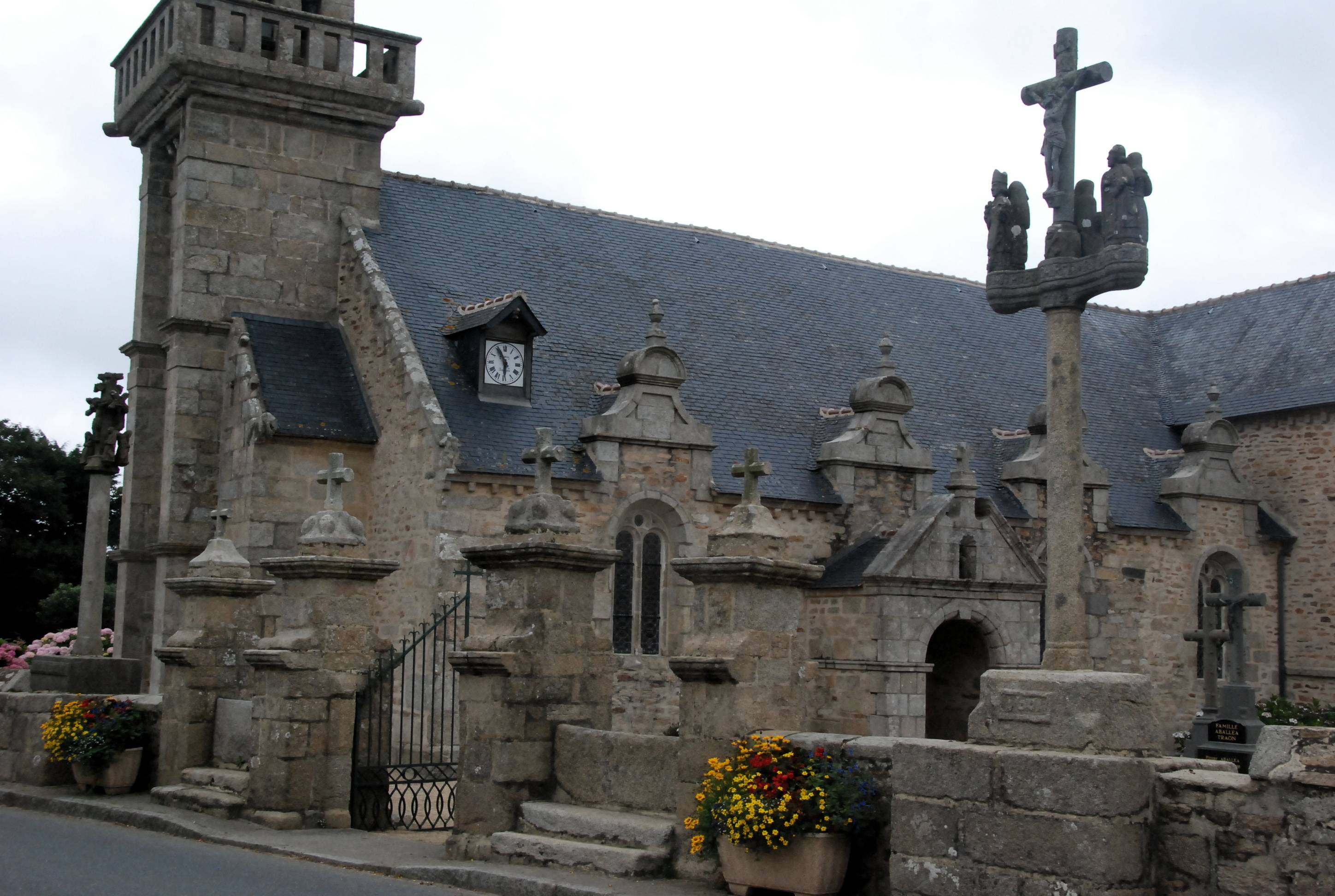 Photo de Église Saint-Guénolé de Saint-Frégant