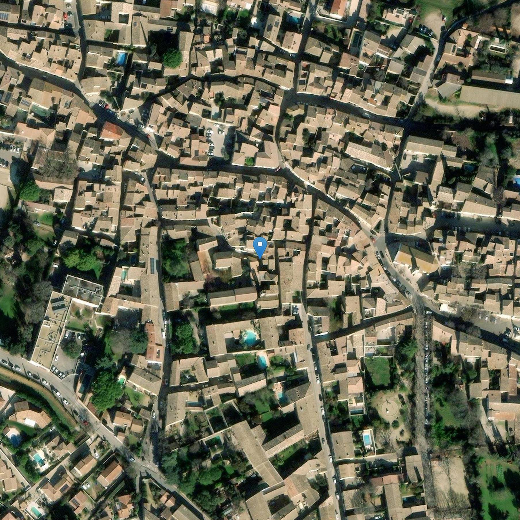 Photo de 圣皮埃尔·德艾格-维斯教堂