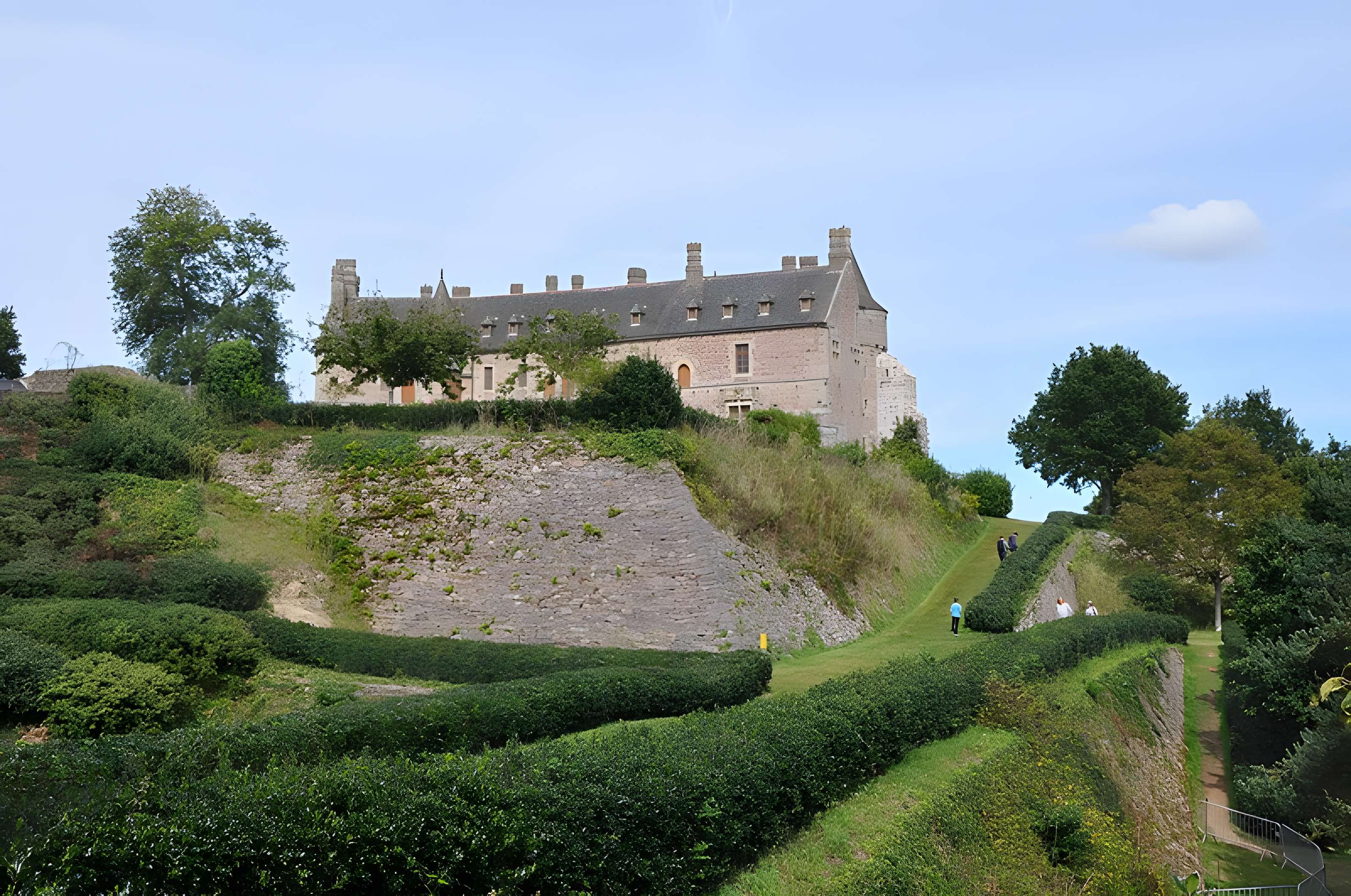 Château de la Roche-Jagu