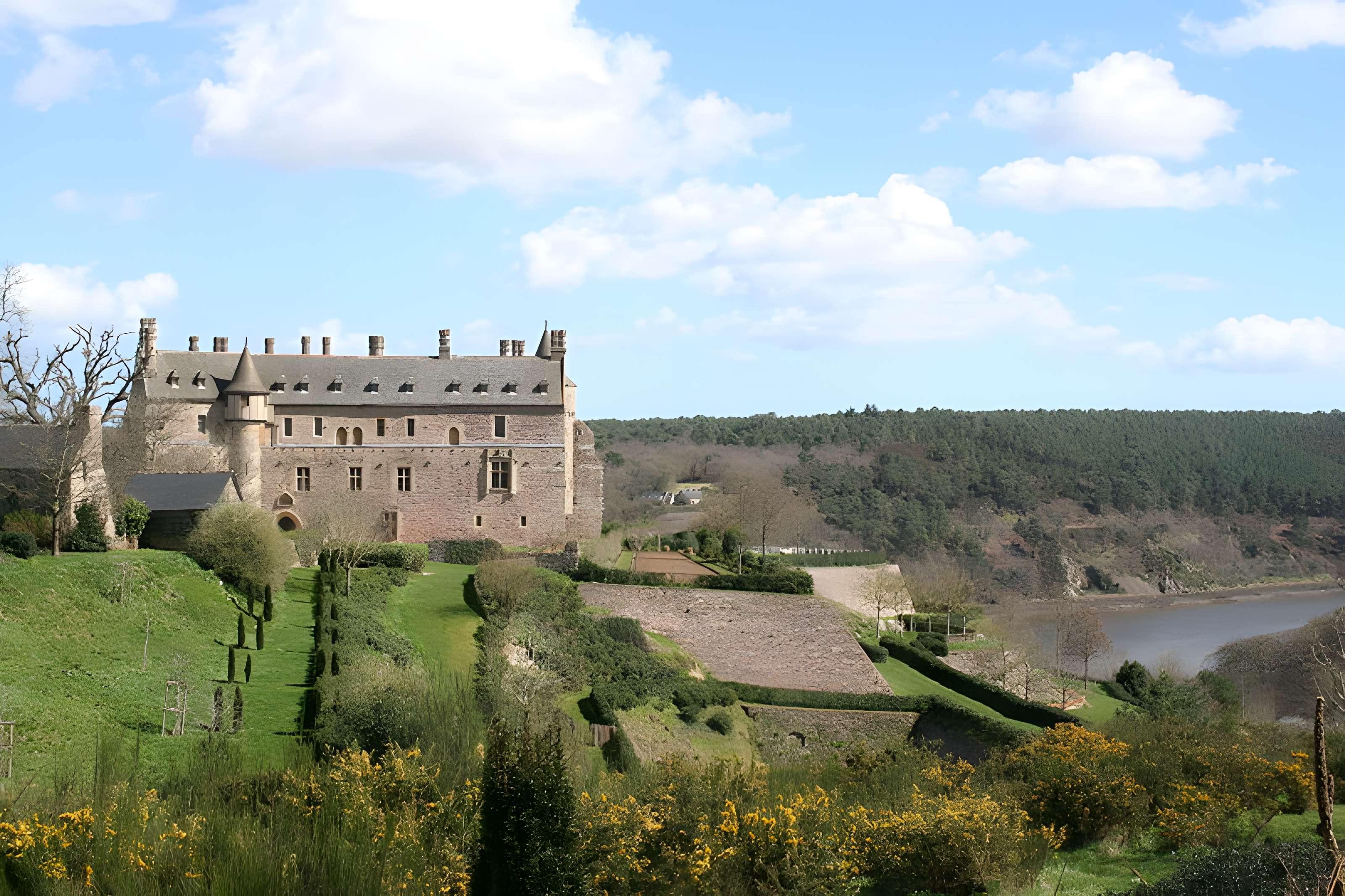 Château de la Roche-Jagu