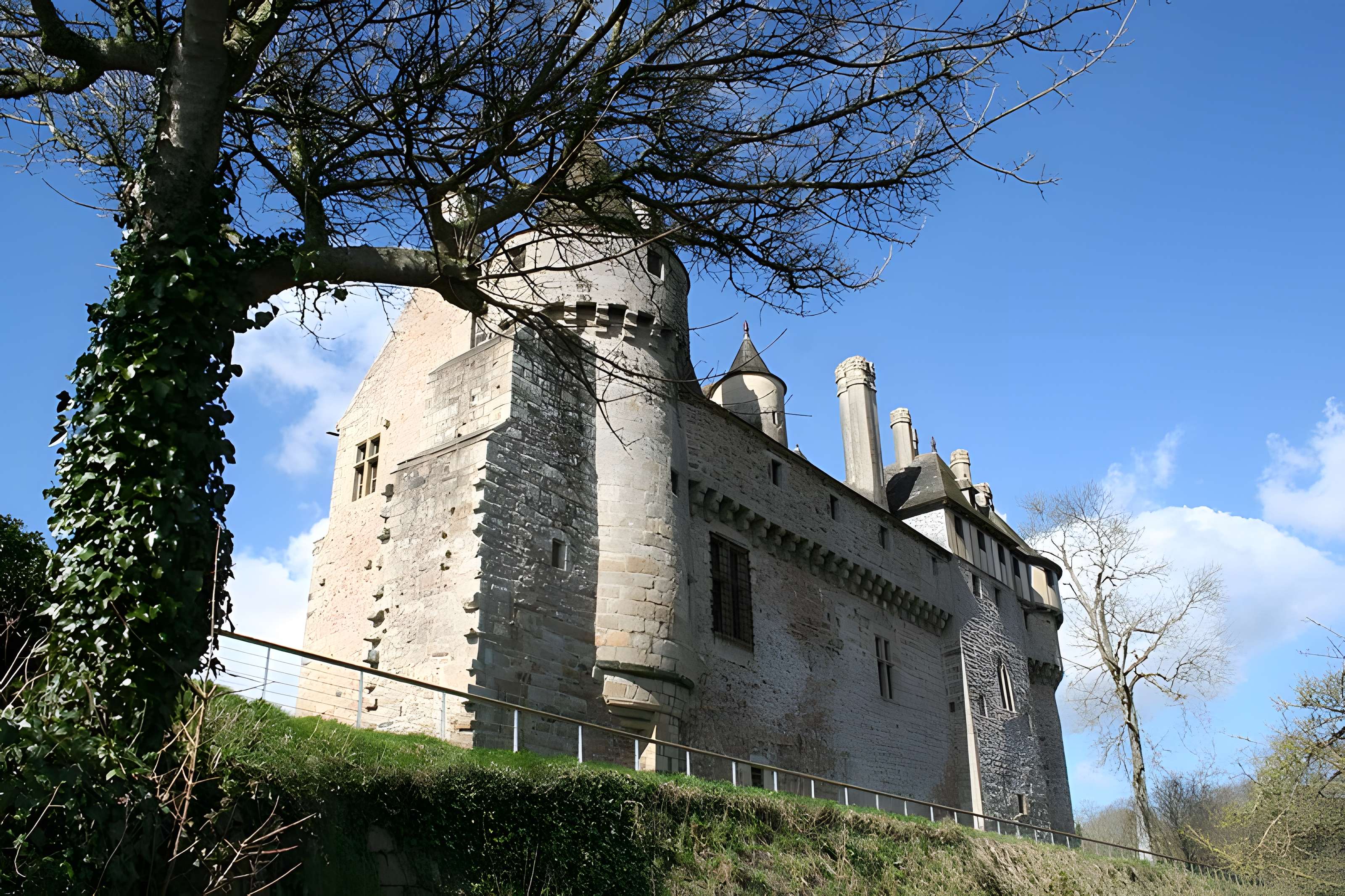Château de la Roche-Jagu