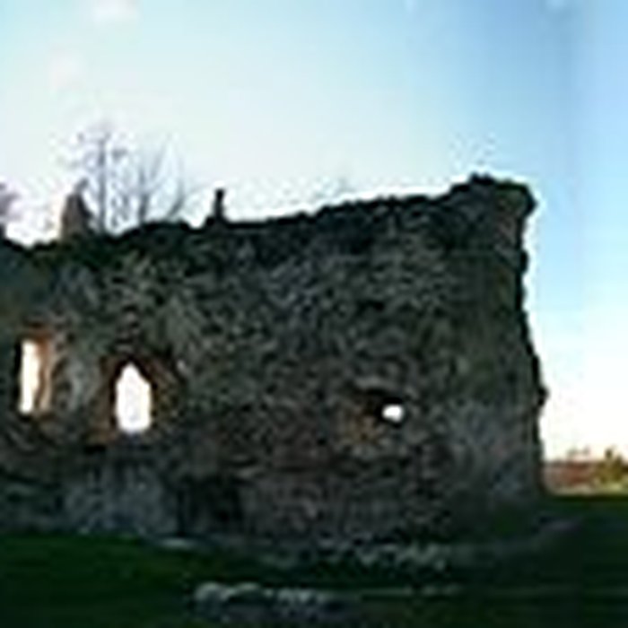 Photo de Restes du château de Montgilbert