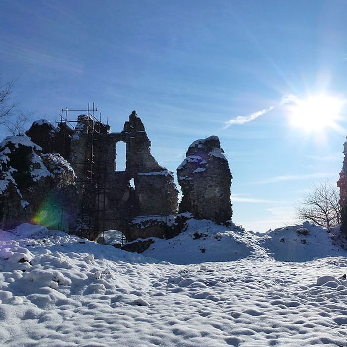 Photo de Restes du château de Montgilbert