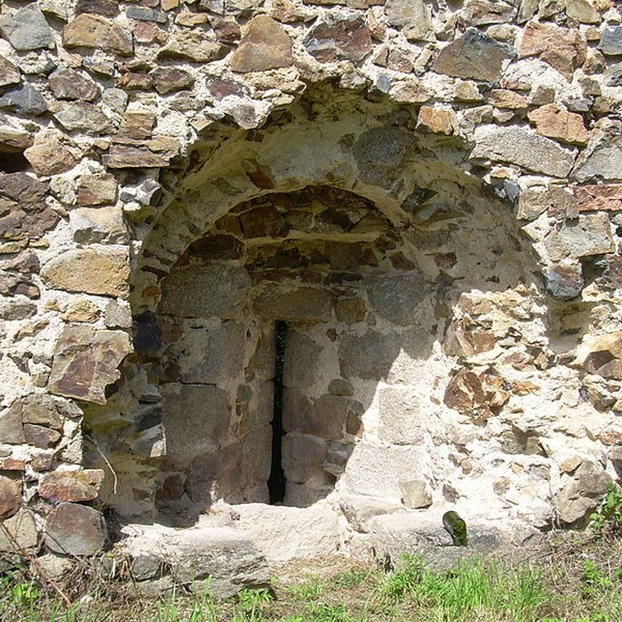 Photo de Restes du château de Montgilbert