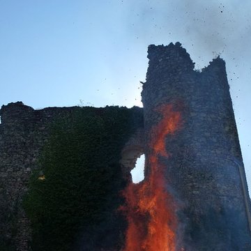 Restes du château de Montgilbert