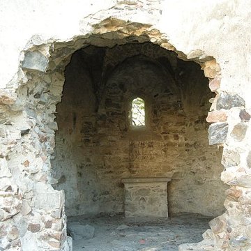 Restes du château de Montgilbert