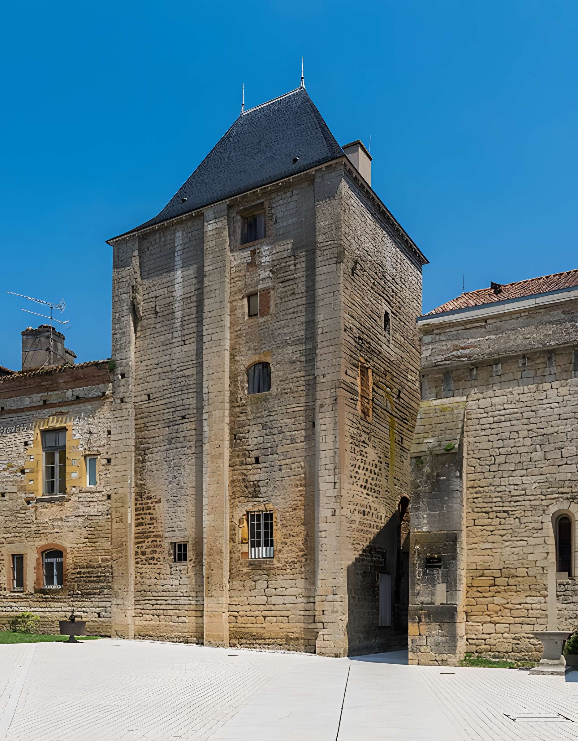 Château de Montricoux